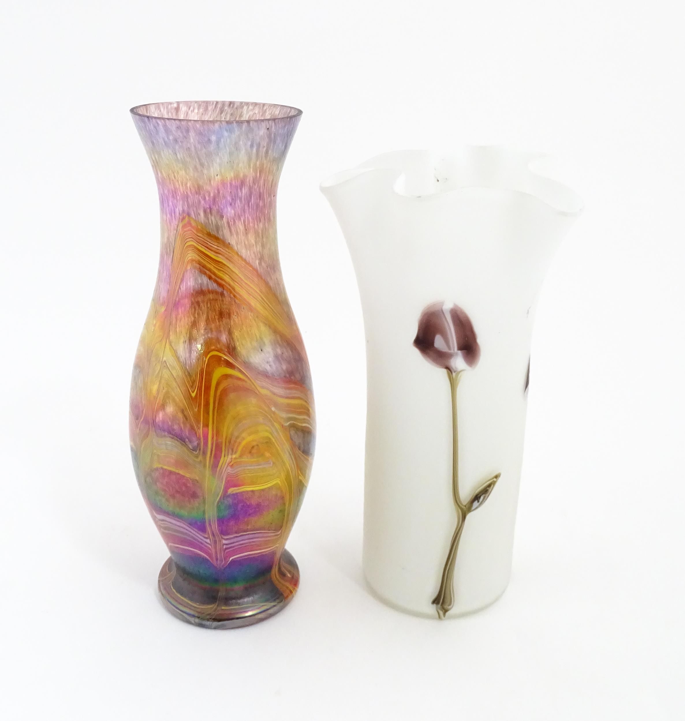 A milk glass vase with calla lily detail. Together with a vase decoration decorated in the Favrile - Image 4 of 6