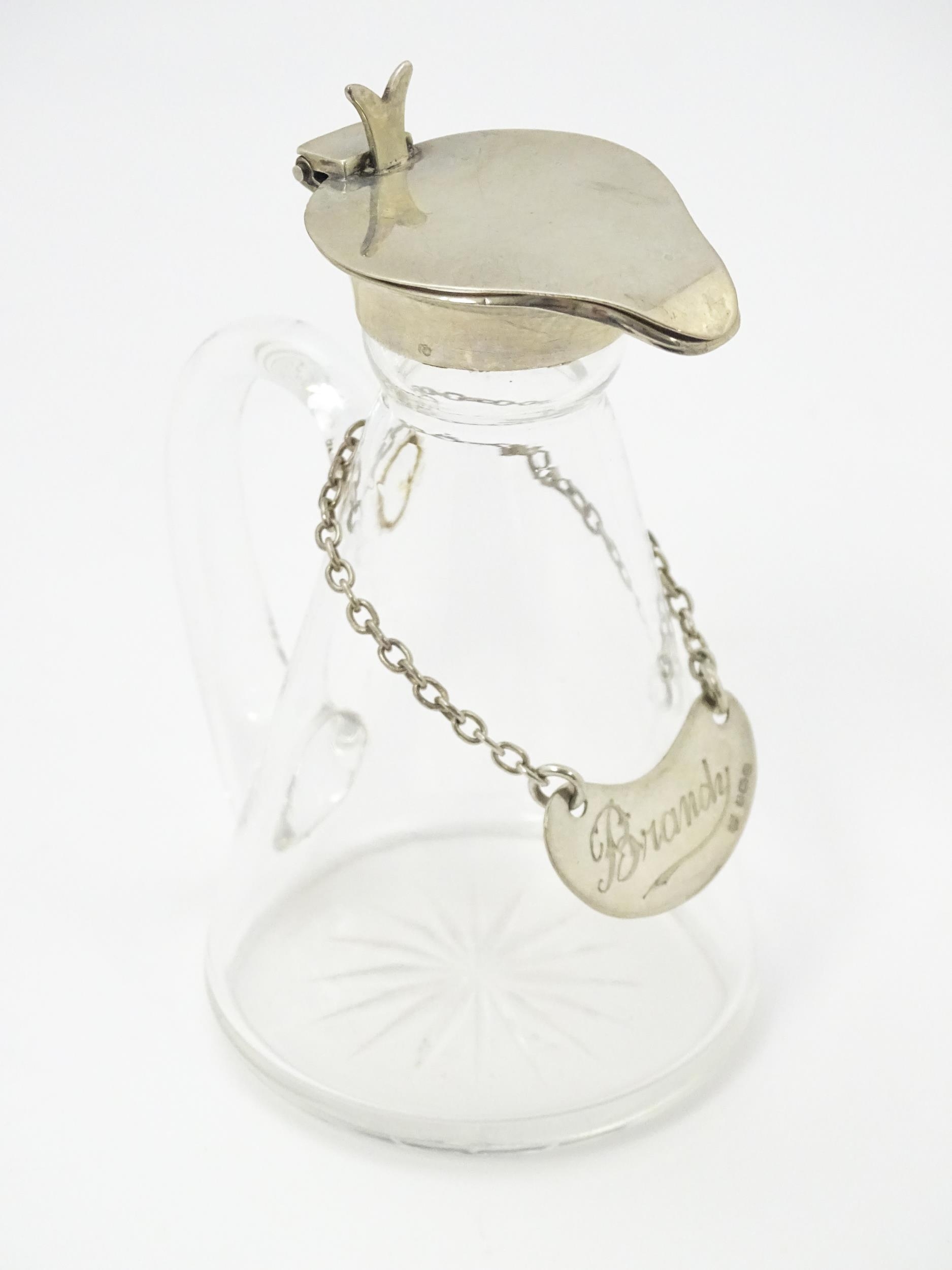 A glass whisky water noggin / jug with silver lid, hallmarked Birmingham 1916 maker Hukin & Heath - Bild 10 aus 15