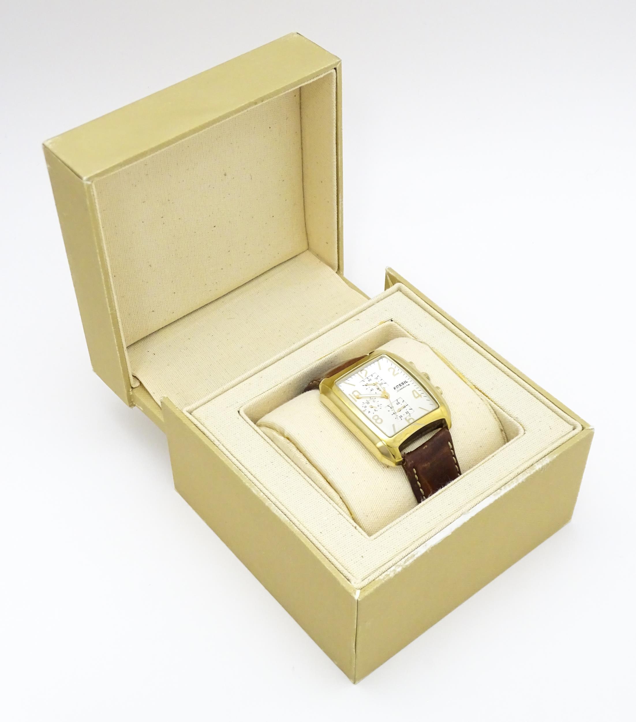 A Fossil Speedway Arkitekt gentlemans wristwatch. The watch case approx 1 3/8" wide Please Note - we - Image 3 of 10