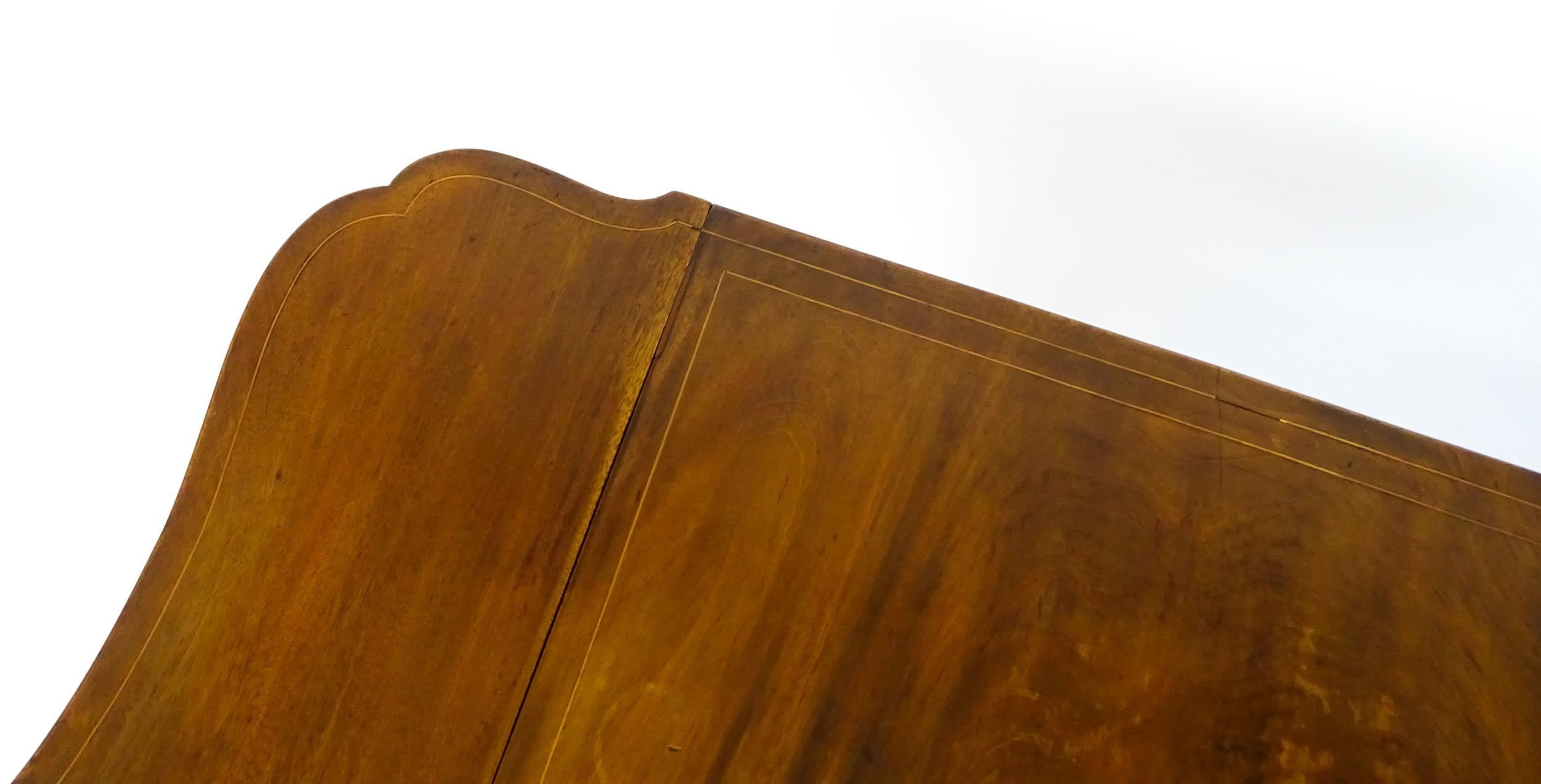 A late 18thC Chippendale style mahogany Pembroke table, the butterfly table top having two shaped - Image 9 of 16