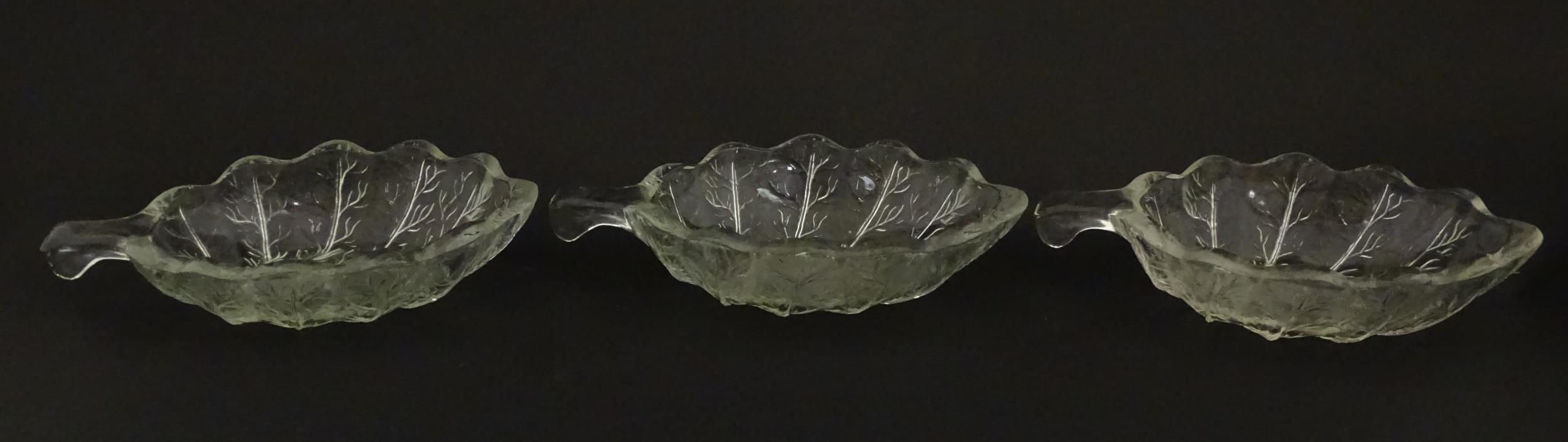 A set of six glass avocado dishes of stylised leaf form. Approx. 7" long Please Note - we do not - Image 14 of 16