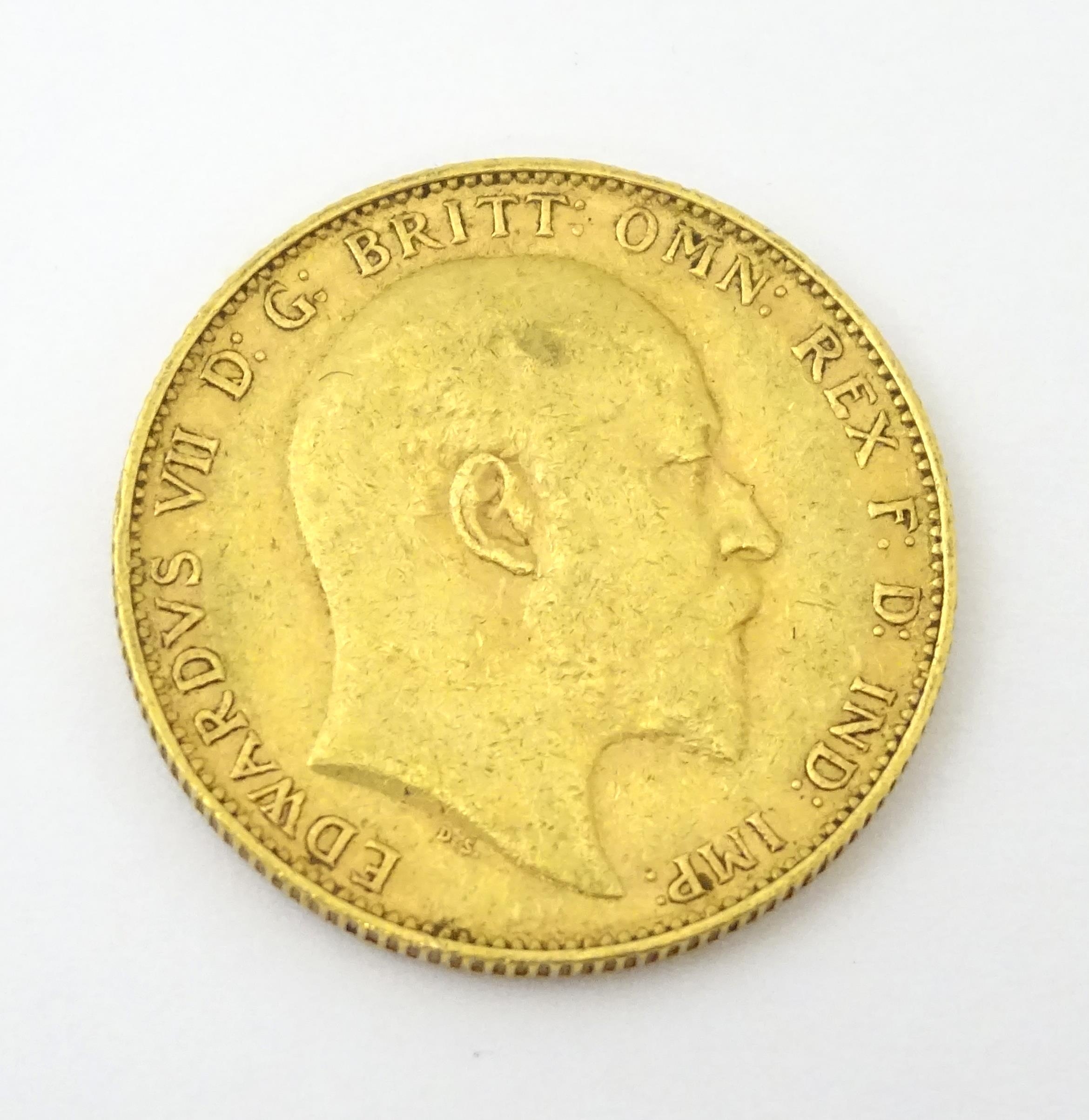 Coin: An Edward III 1907 gold sovereign, Perth Mint. (8g) Please Note - we do not make reference