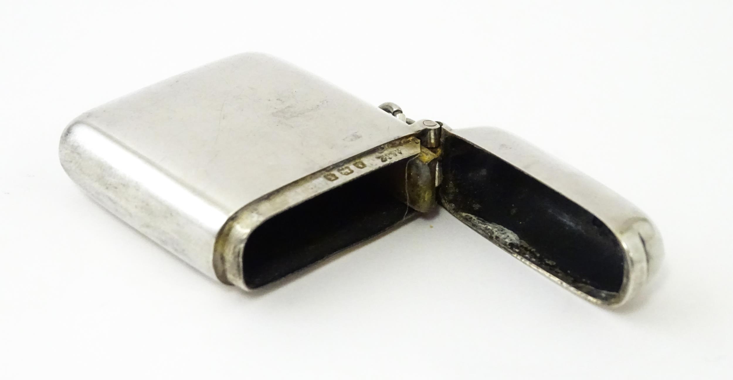A silver vesta case hallmarked Birmingham1922 , maker A & J Zimmerman Ltd. Approx.1 3/4" long Please - Image 4 of 6