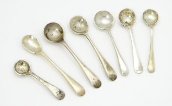 6 Assorted silver salt spoons. Various dates and makers. Longest approx 3" Please Note - we do not