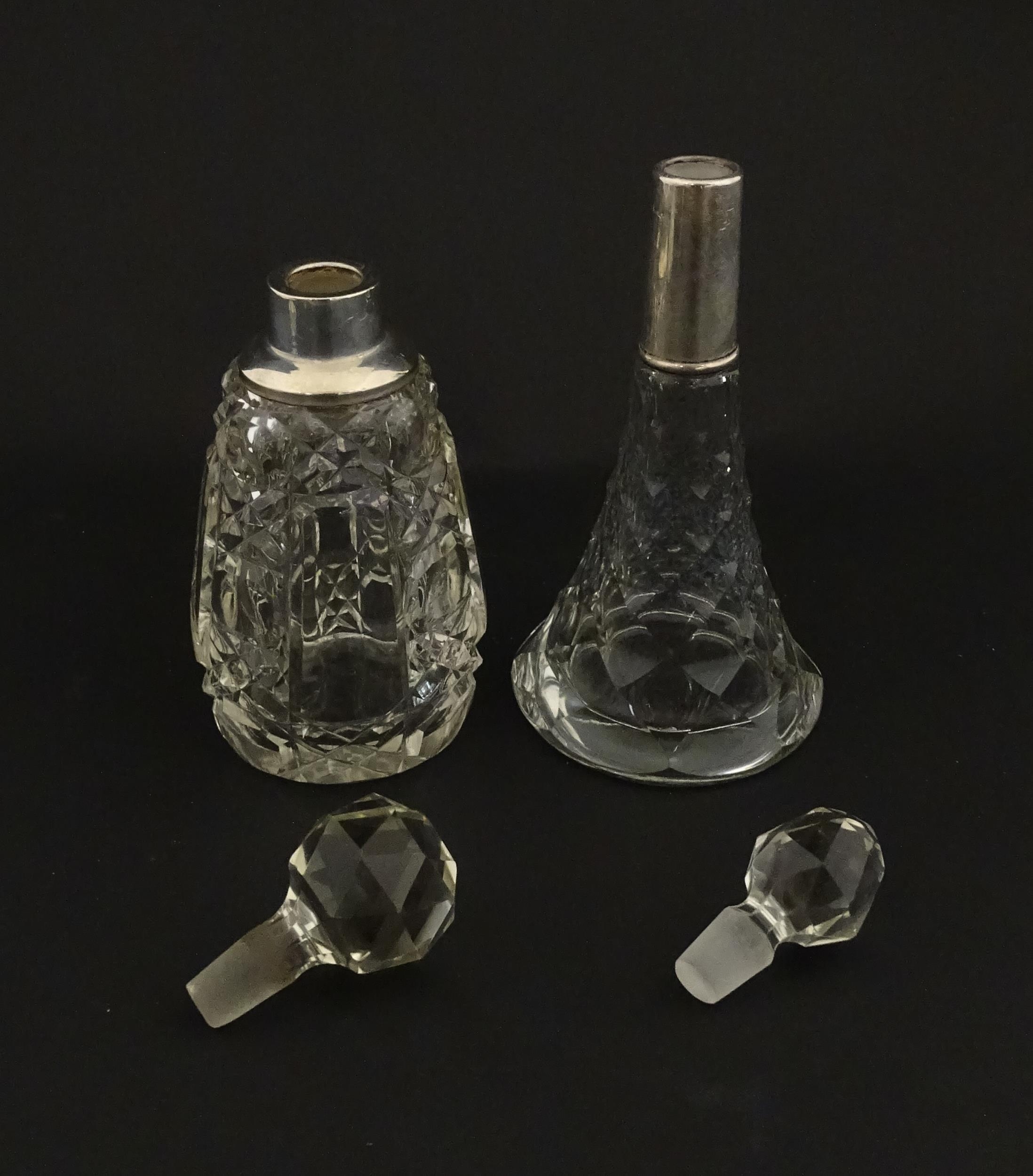 Two cut glass scent / perfume bottles with silver mounts, one hallmarked Birmingham 1921, maker A - Image 5 of 15