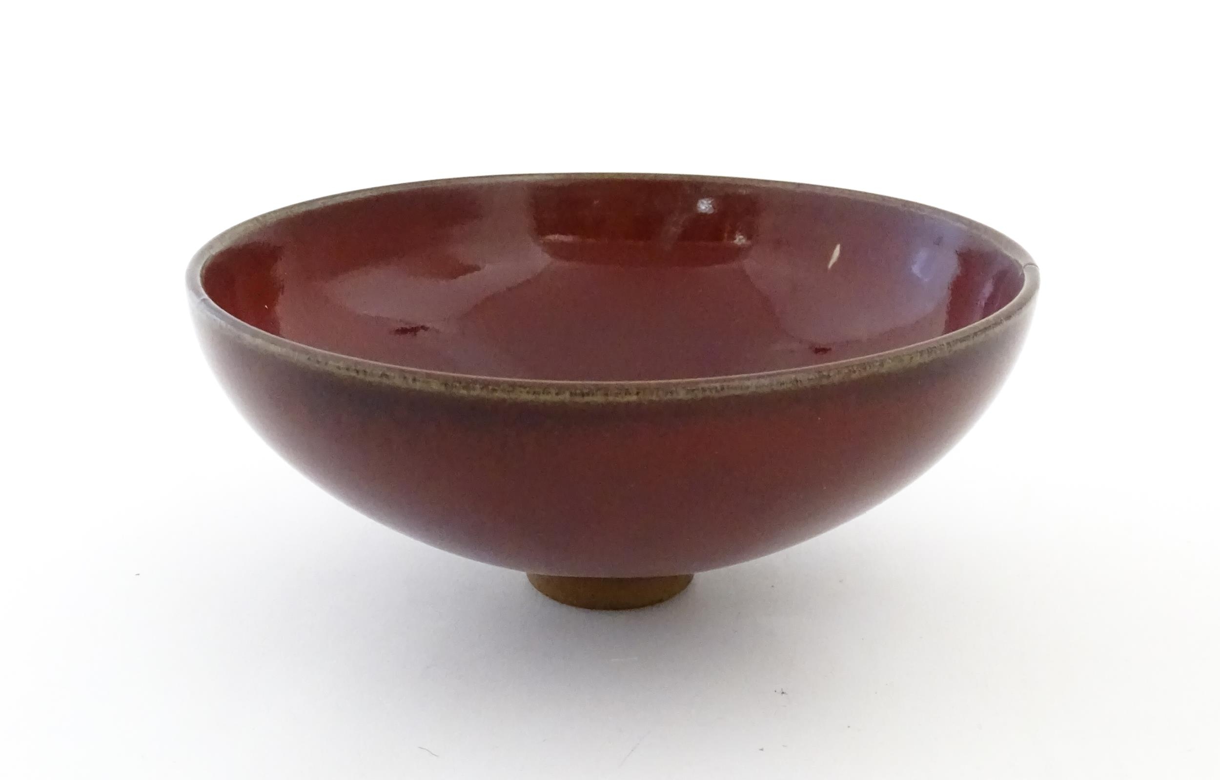 A Chinese sang de boeuf footed bowl. Approx. 2 3/4" high x 6 1/2" diameter Please Note - we do not - Image 5 of 7