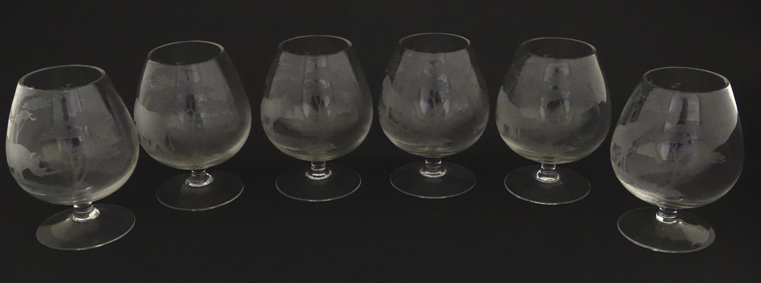 Six Rowland Ward brandy glasses with engraved Safari animal detail. Unsigned Approx. 4 3/4" high (6) - Bild 11 aus 14