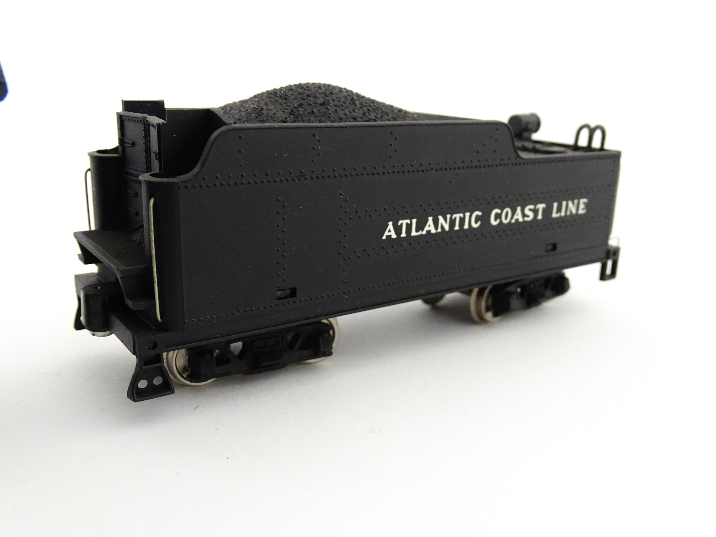 Toys - Model Train / Railway Interest : Nine scale model HO gauge train carriages to include - Image 13 of 21