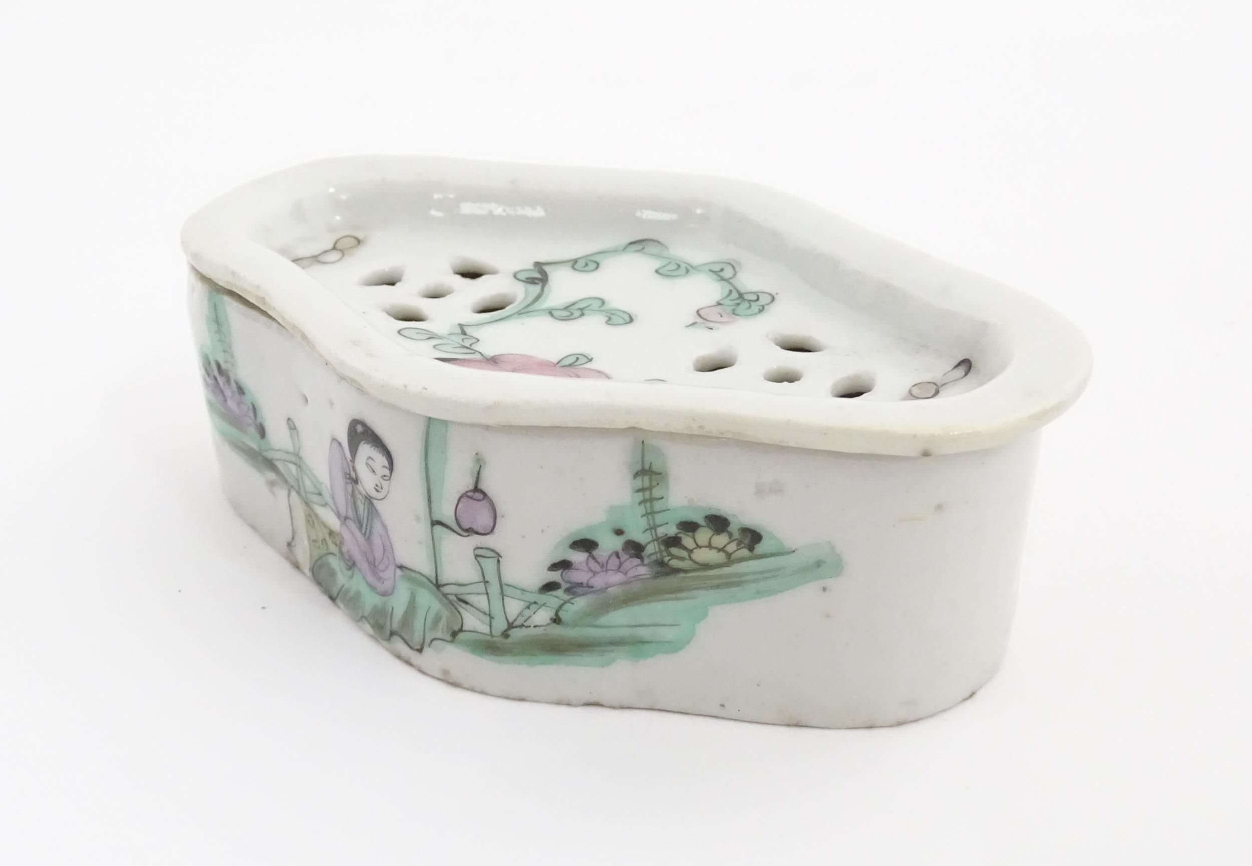 Three Chinese items comprising a cricket box decorated with a figure, flowers and Character - Image 25 of 27