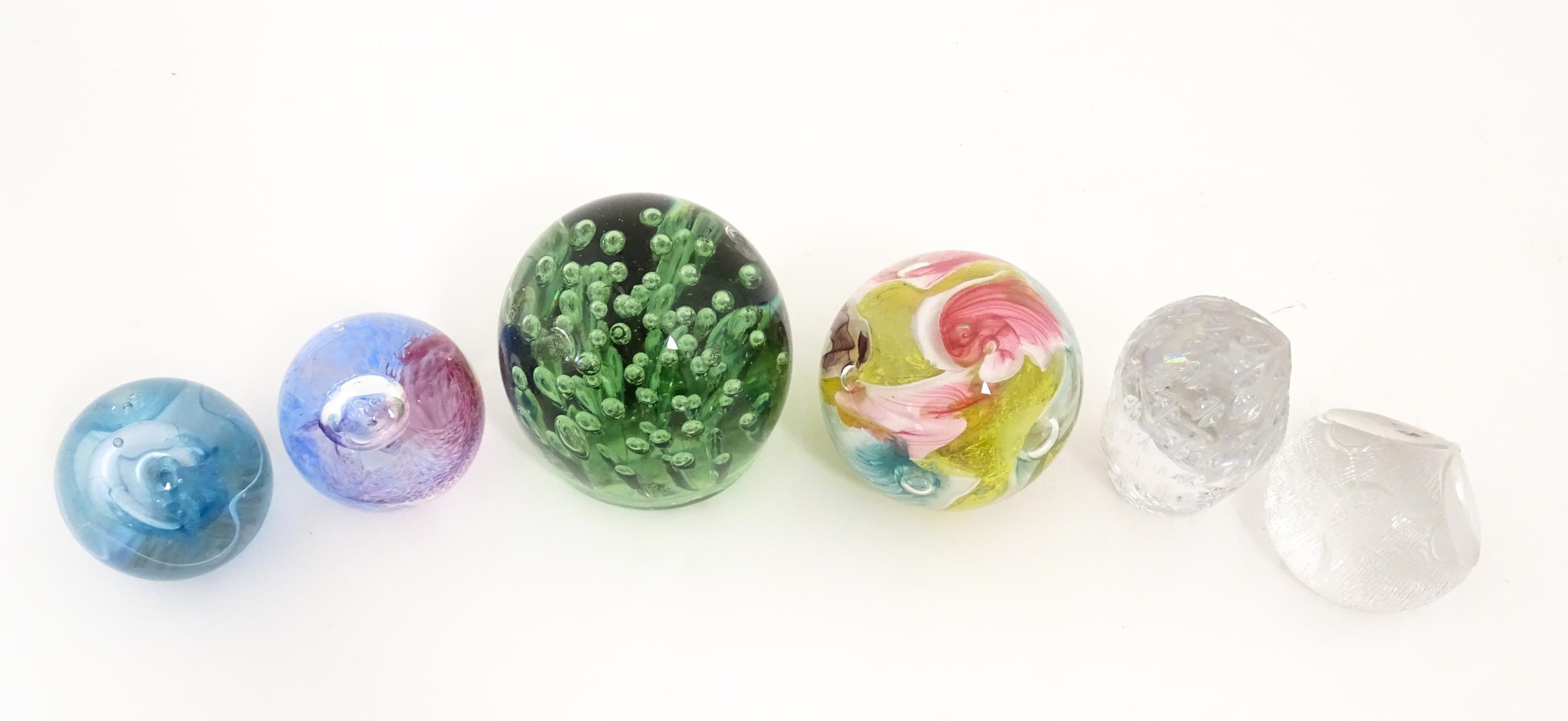 A quantity of glass paperweights examples by Tudor Crystal, Caithness, etc. Largest approx. 3 1/2" - Image 12 of 16