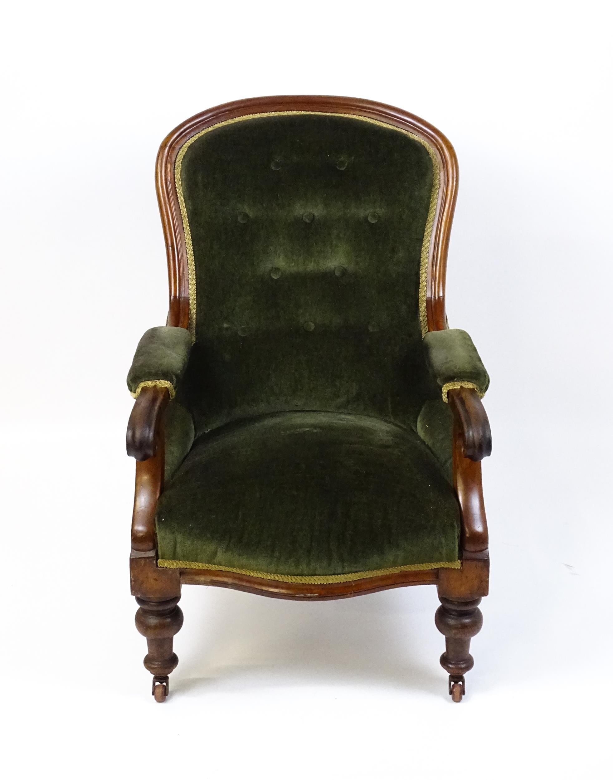 A 19thC mahogany open armchair, the spoon back design having a moulded frame and deep buttoned - Image 5 of 8