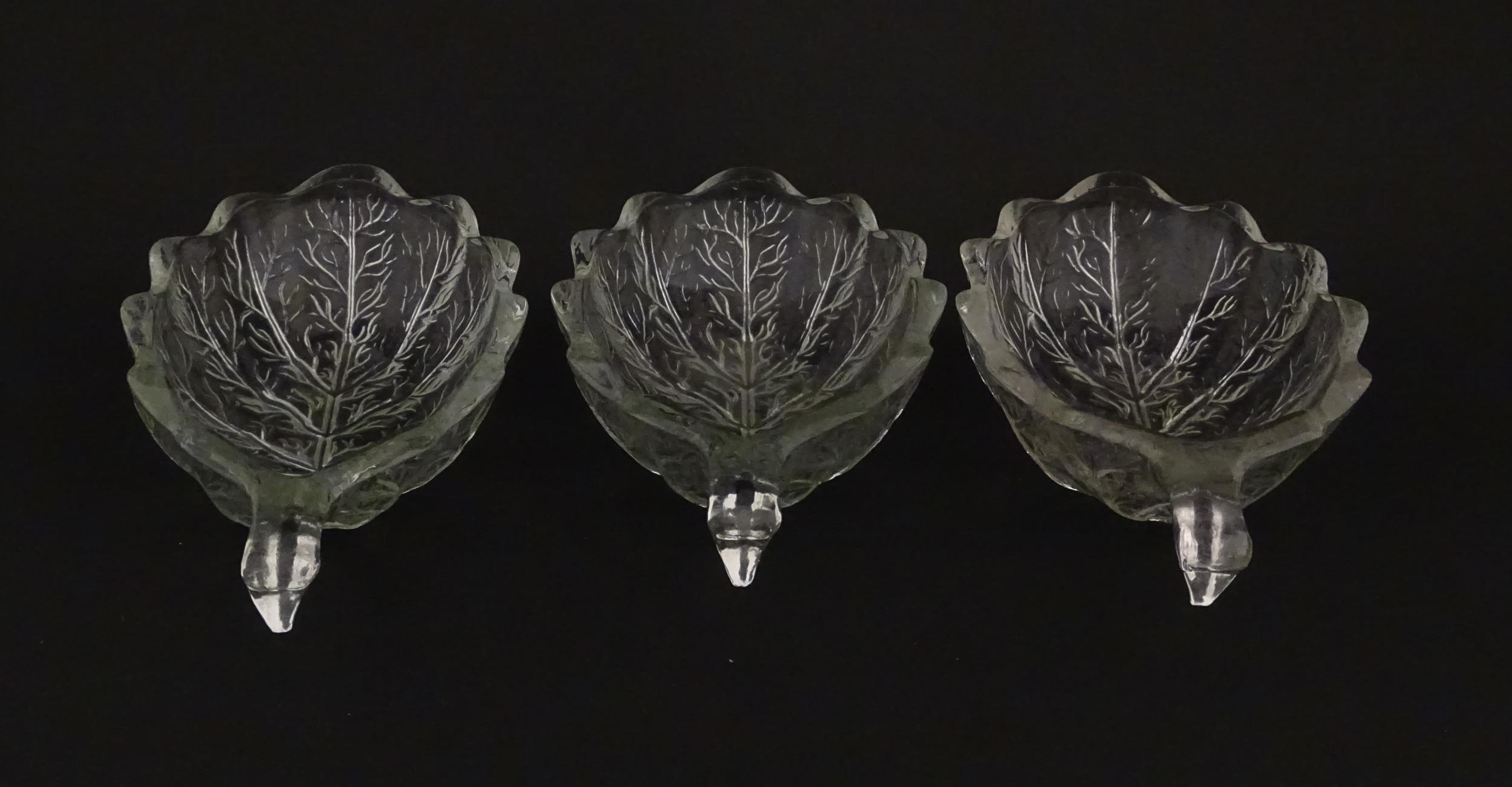 A set of six glass avocado dishes of stylised leaf form. Approx. 7" long Please Note - we do not - Image 15 of 16