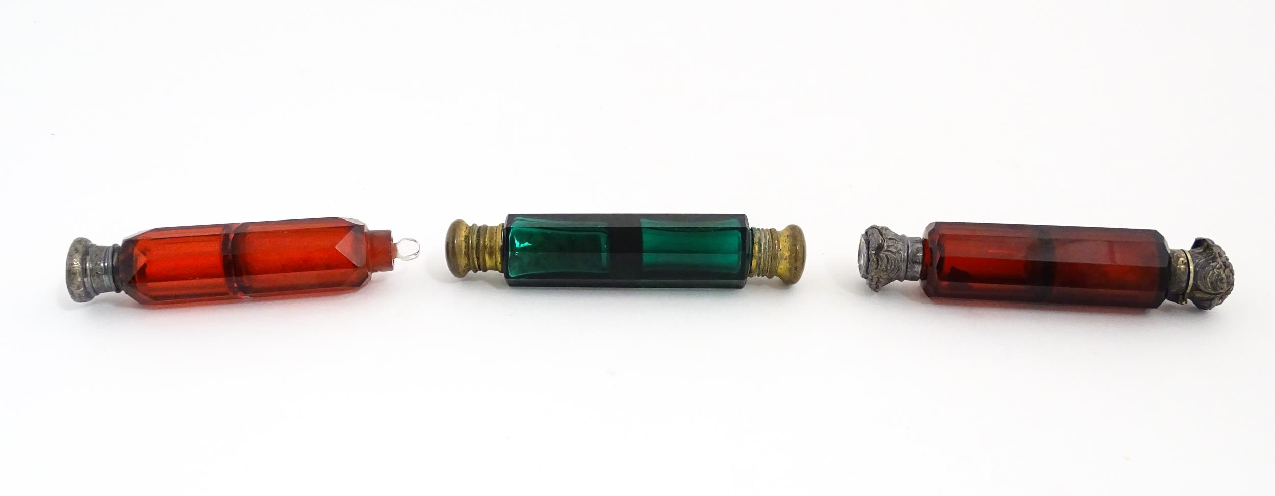 Three various Victorian double ended scent flasks compromising two ruby glass and a green glass - Image 4 of 8