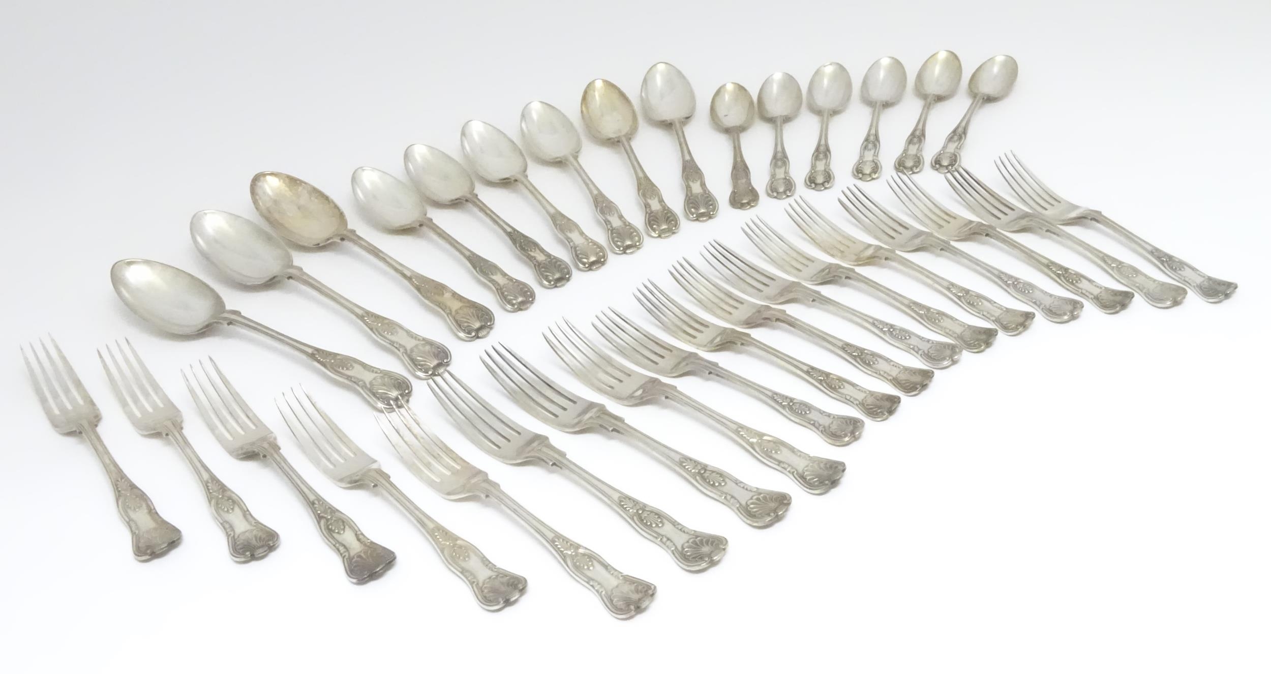 A quantity of silver plate King's pattern flatware / cutlery to include spoons and forks (Approx. - Image 3 of 8