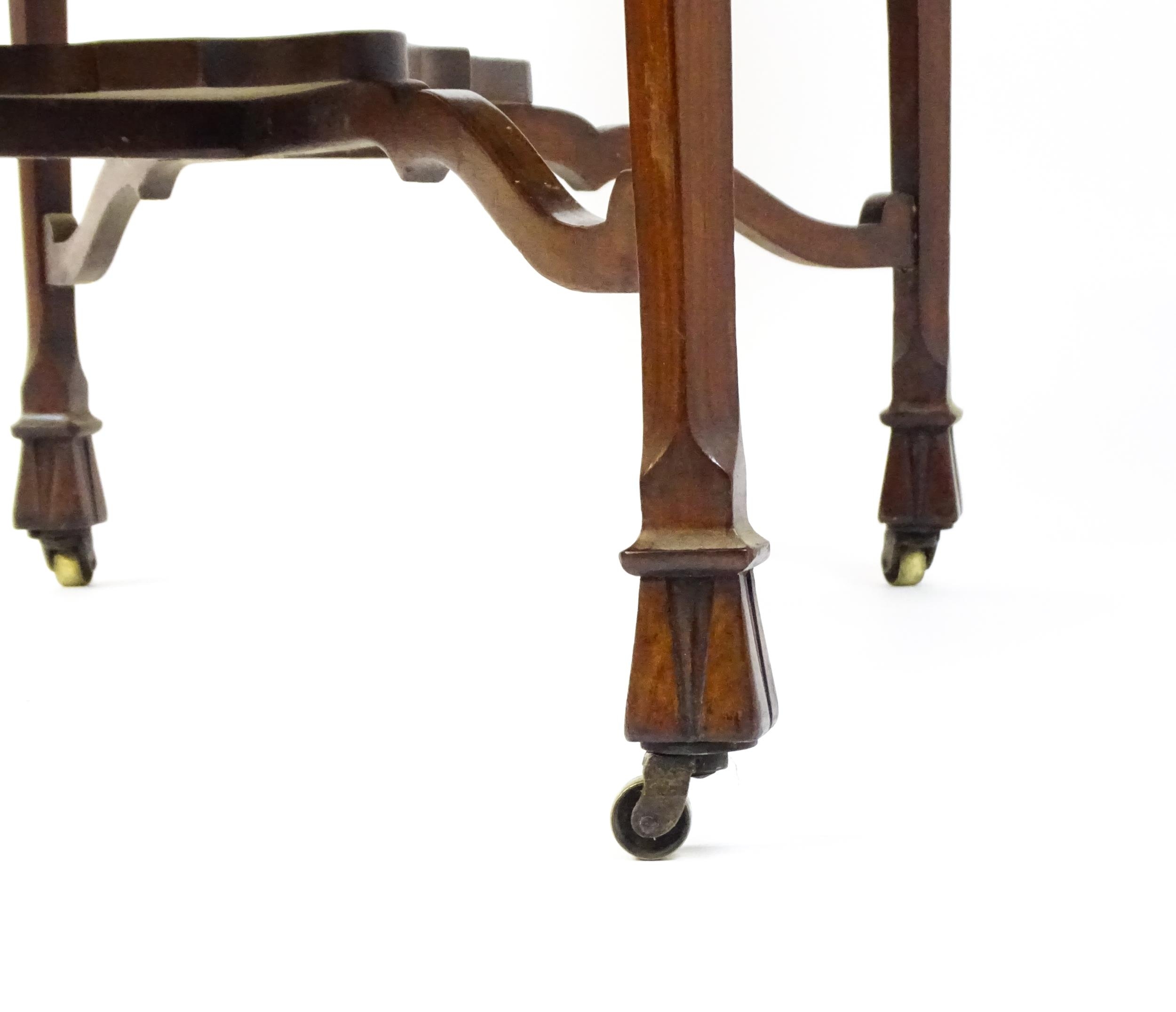 A late 18thC Chippendale style mahogany Pembroke table, the butterfly table top having two shaped - Image 2 of 16