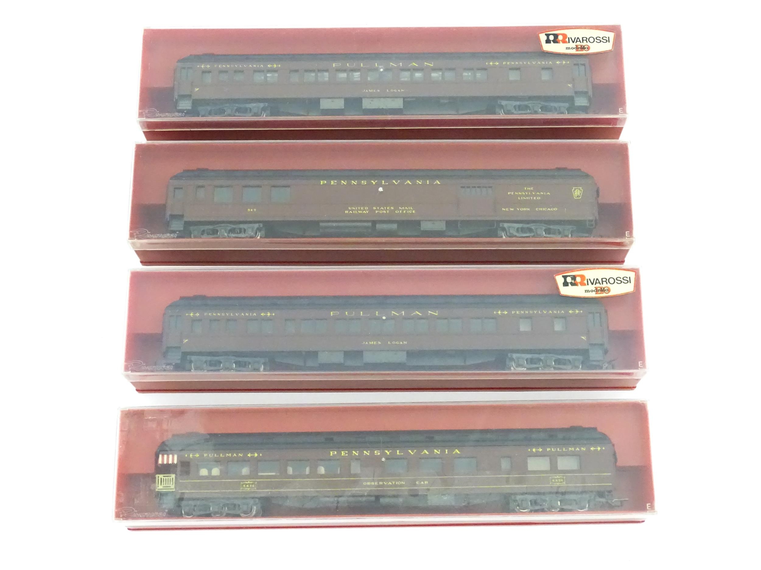 Toys - Model Train / Railway Interest : Four Rivarossi scale model HO gauge carriages comprising