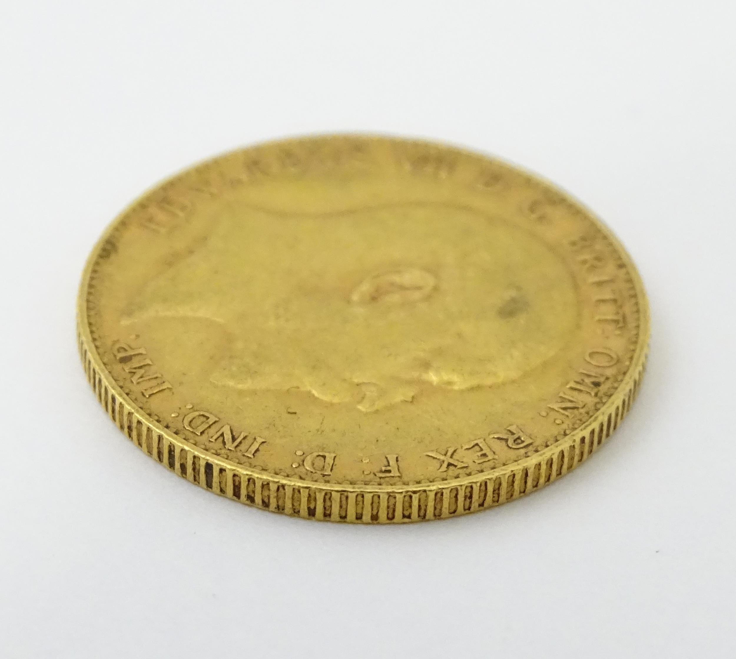 Coin: An Edward III 1907 gold sovereign, Perth Mint. (8g) Please Note - we do not make reference - Image 4 of 5