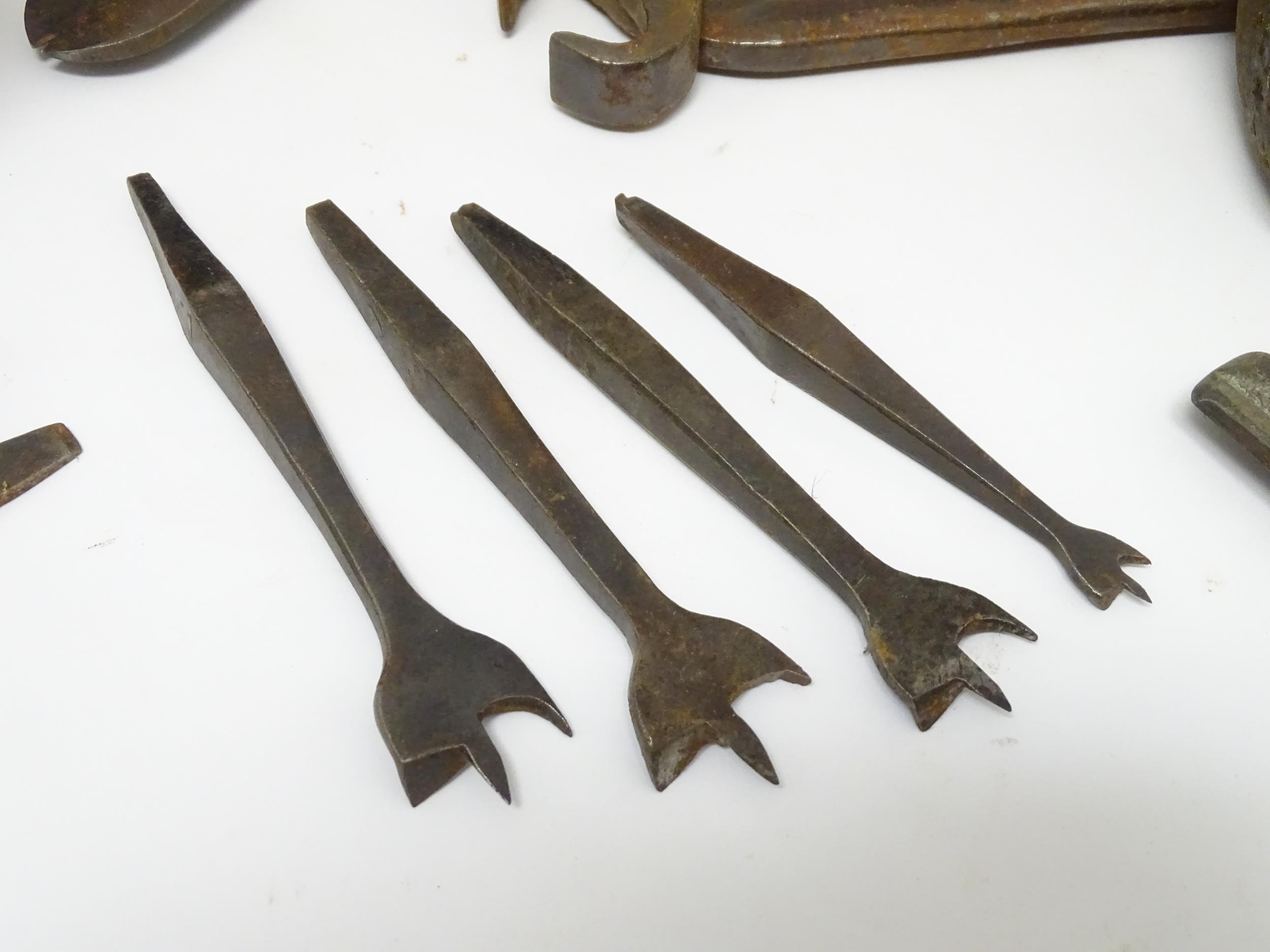 A quantity of assorted mid 20thC tools, to include hand drills, fencing pliers, mallets, - Image 4 of 8