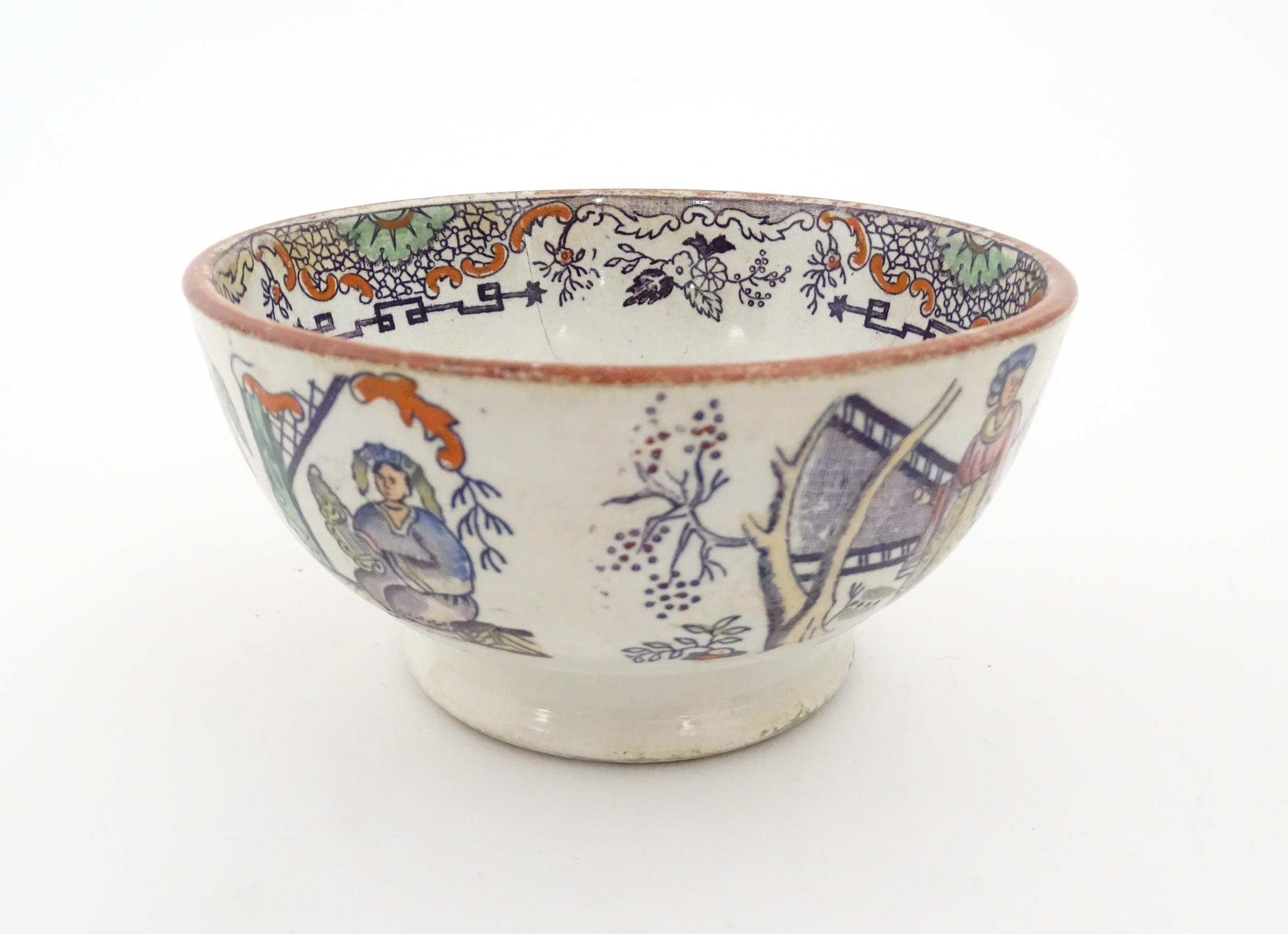 A Scottish bowl with Chinoiserie depicting figures in a landscape. Possibly Bell's Pottery. - Image 11 of 11