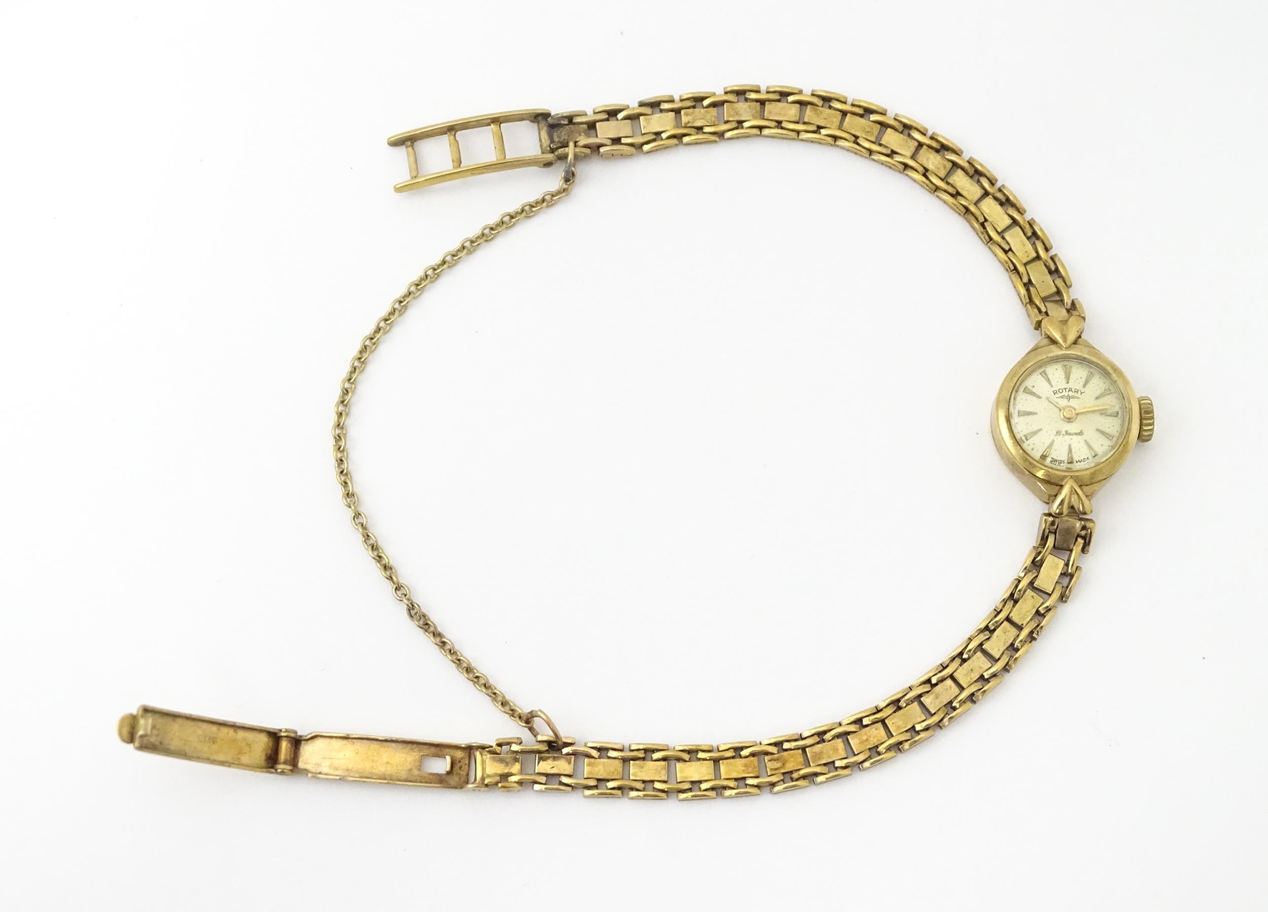 A 9ct gold cased ladies wristwatch by Rotary with 9ct gold bracelet strap . Approx 1/2" wide - Image 7 of 13
