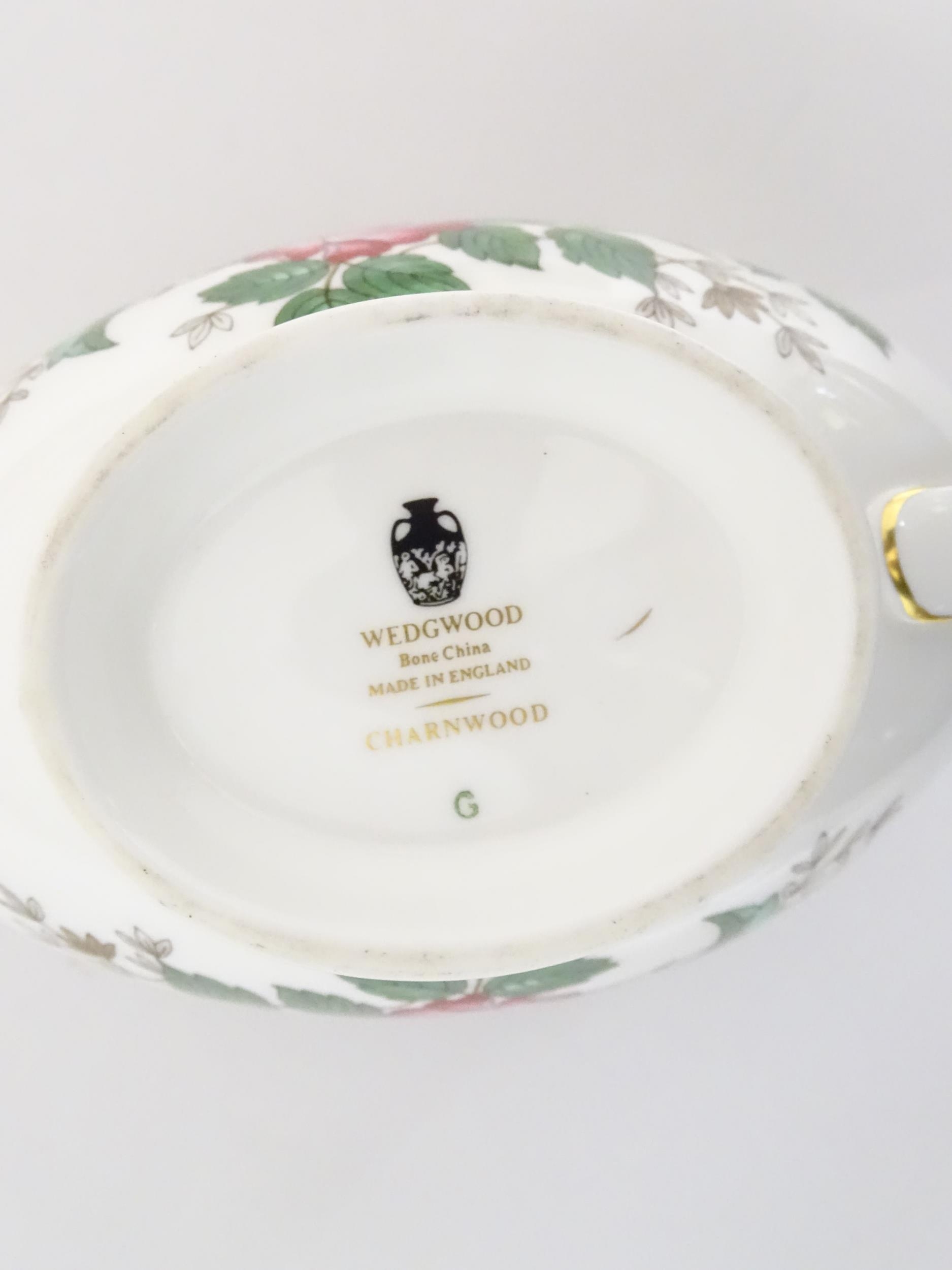 A quantity of Wedgwood dinner wares in the Charnwood pattern to include plates, twin handles soup - Image 23 of 25