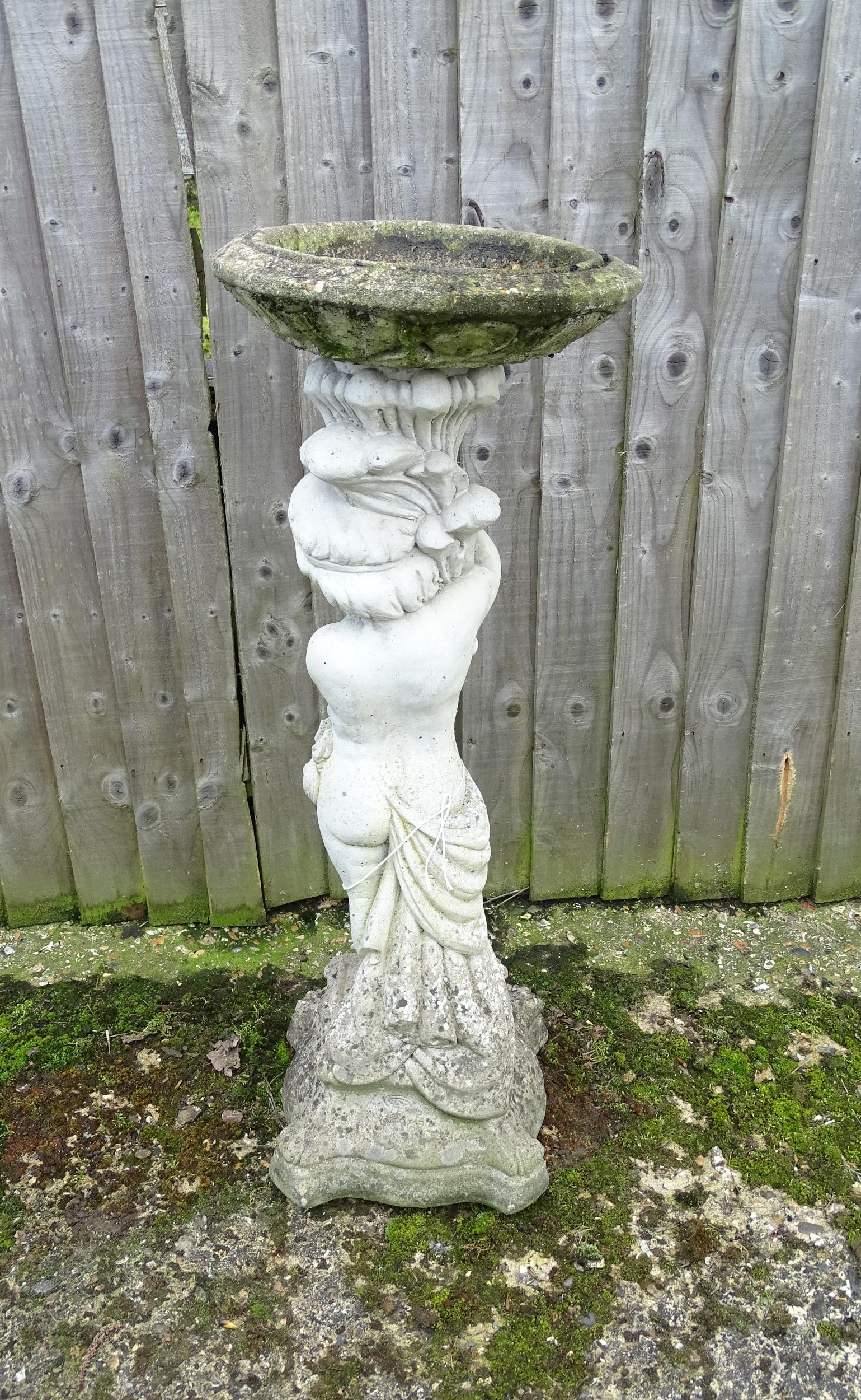 Garden & Architectural : a large reconstituted stone bird bath modelled as a cherub, standing approx - Image 2 of 7