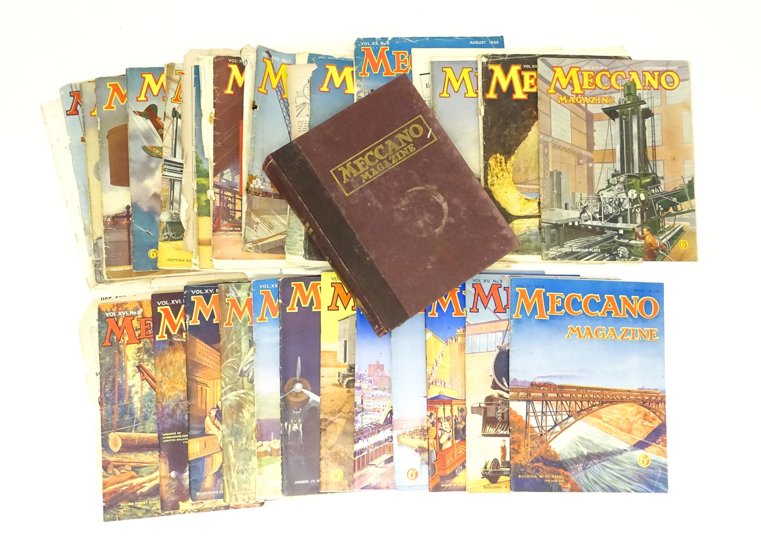 Toys: A quantity of 1930s and 1940s Meccano magazines Please Note - we do not make reference to