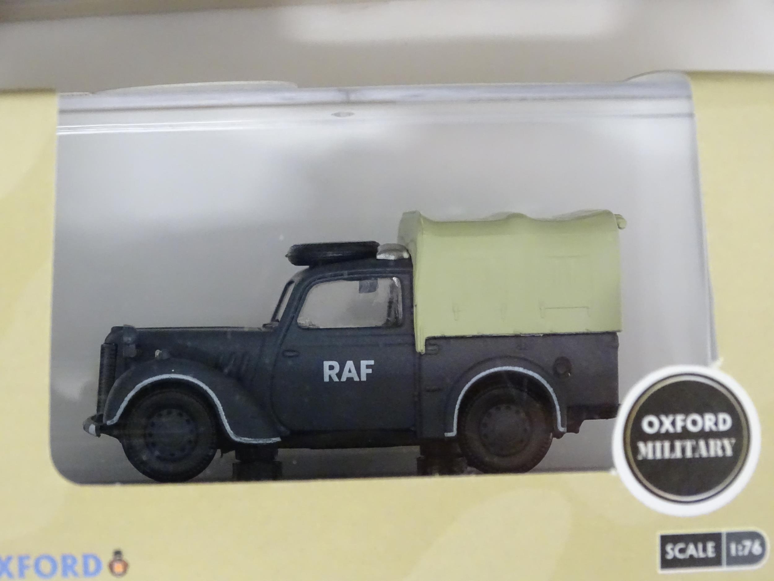 Toys: A quantity of die cast scale model Oxford Fire / Military / Commercial vehicles to include RAF - Image 13 of 13