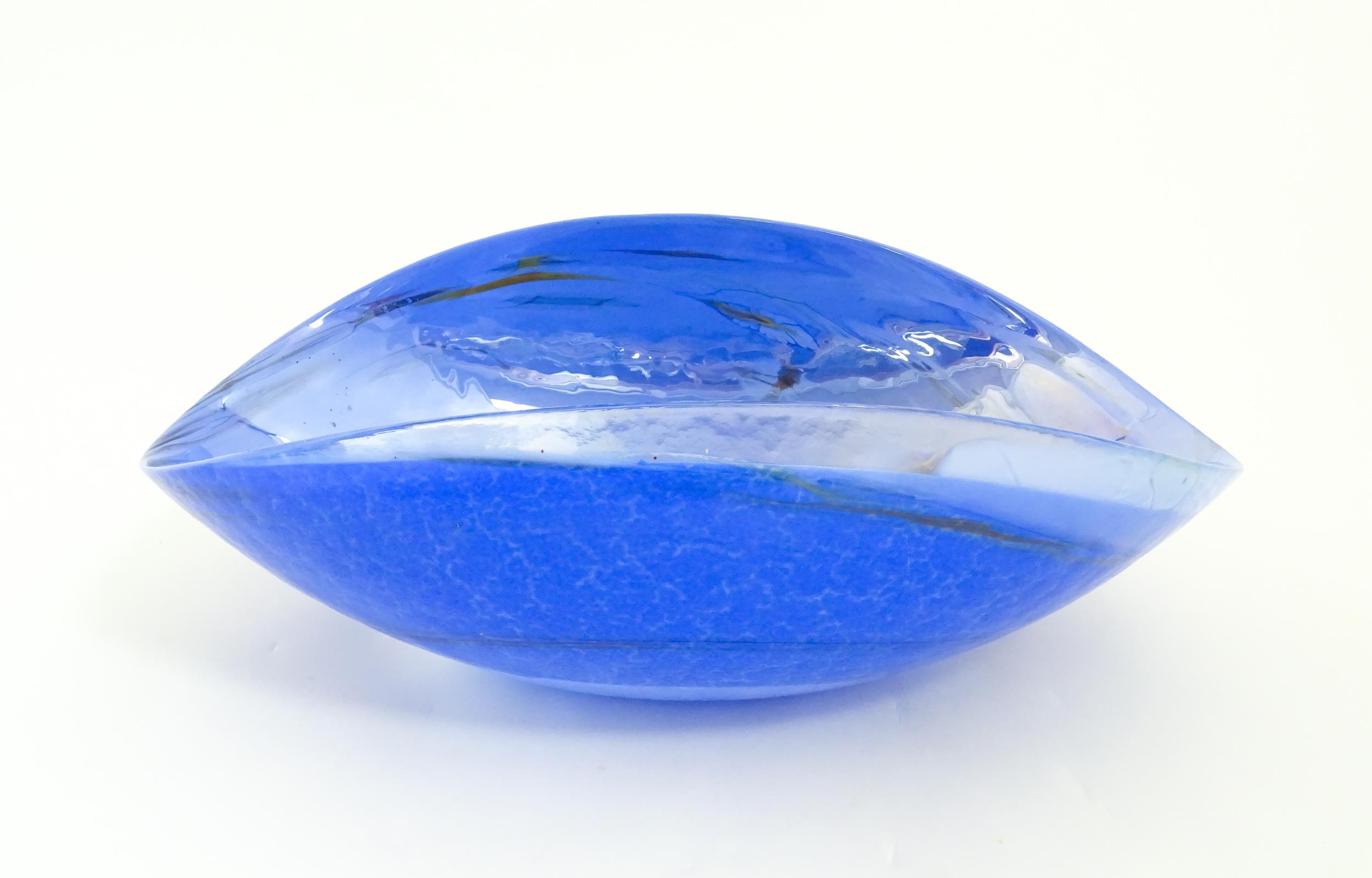 A large Murano art glass lustre bowl / centrepiece of shaped form. Marked under Yalos casa, - Image 6 of 8