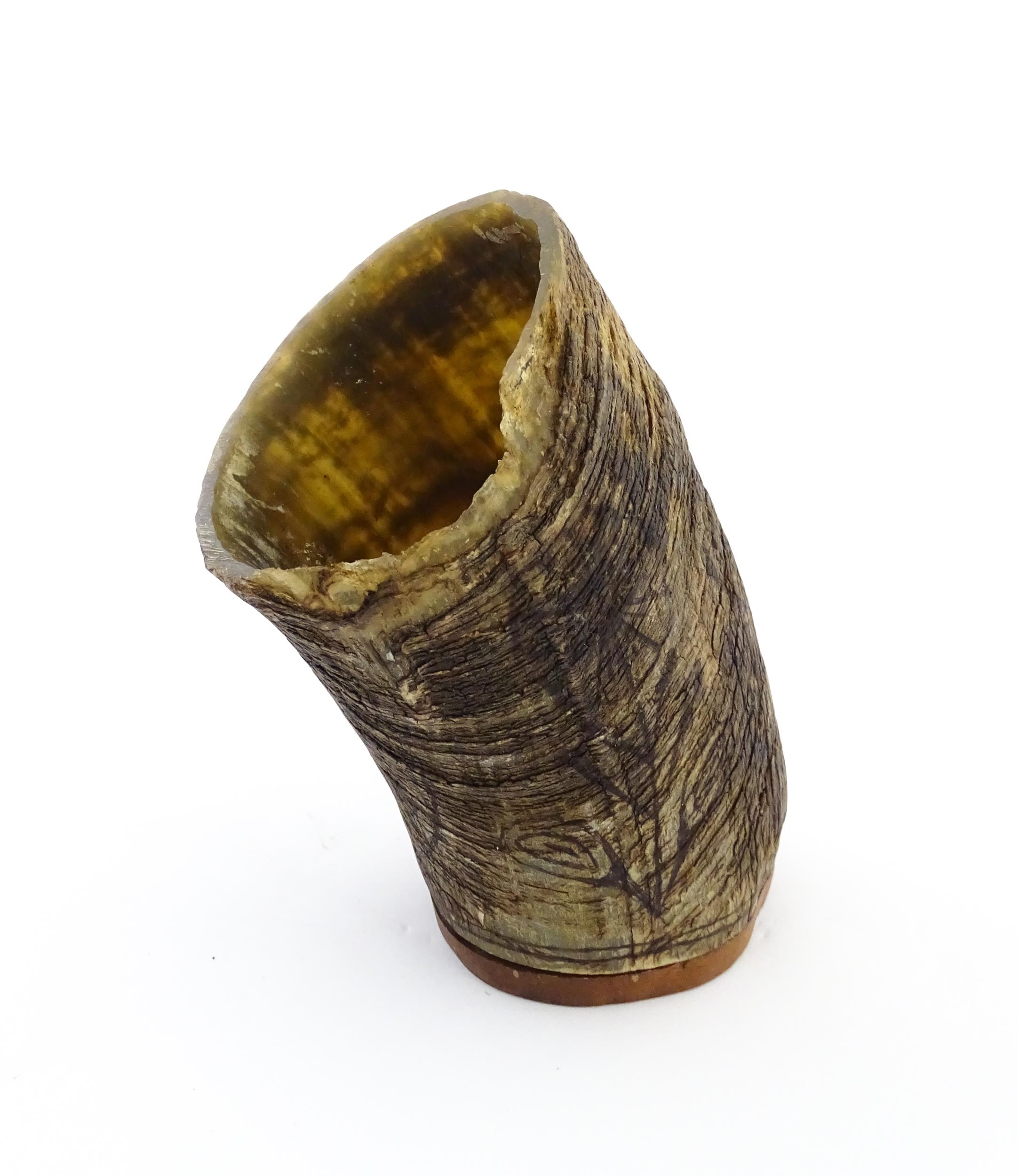 A 19thC horn vessel with wooden base having naive penwork detail. Approx. 6 1/2" high Please - Image 6 of 9