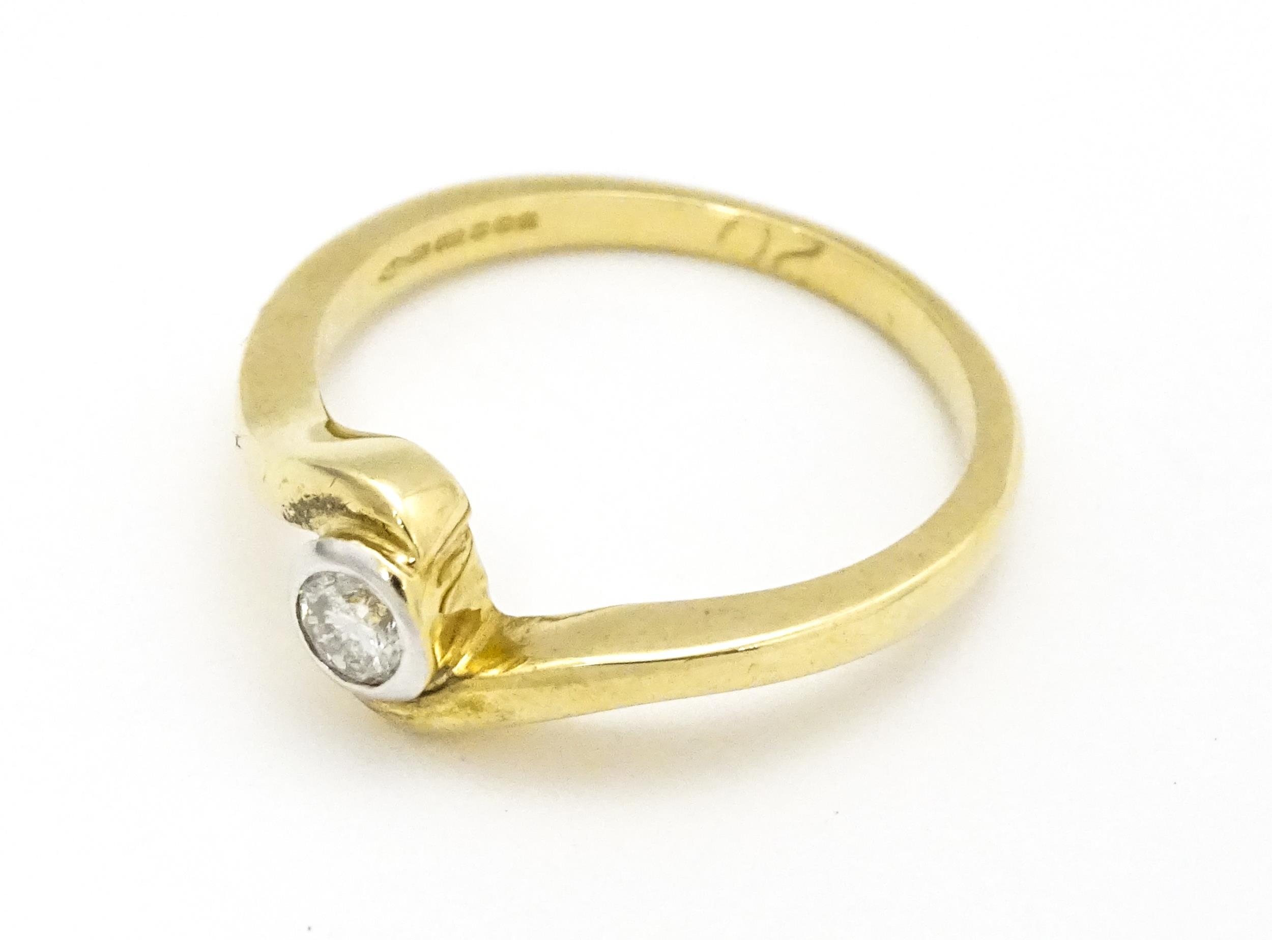 A 9ct gold ring set with central diamond. Ring size approx. O 1/2 Please Note - we do not make - Image 3 of 8