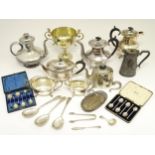 A quantity of silver plated wares to include teawares, flatware, etc, including an Elkington plate