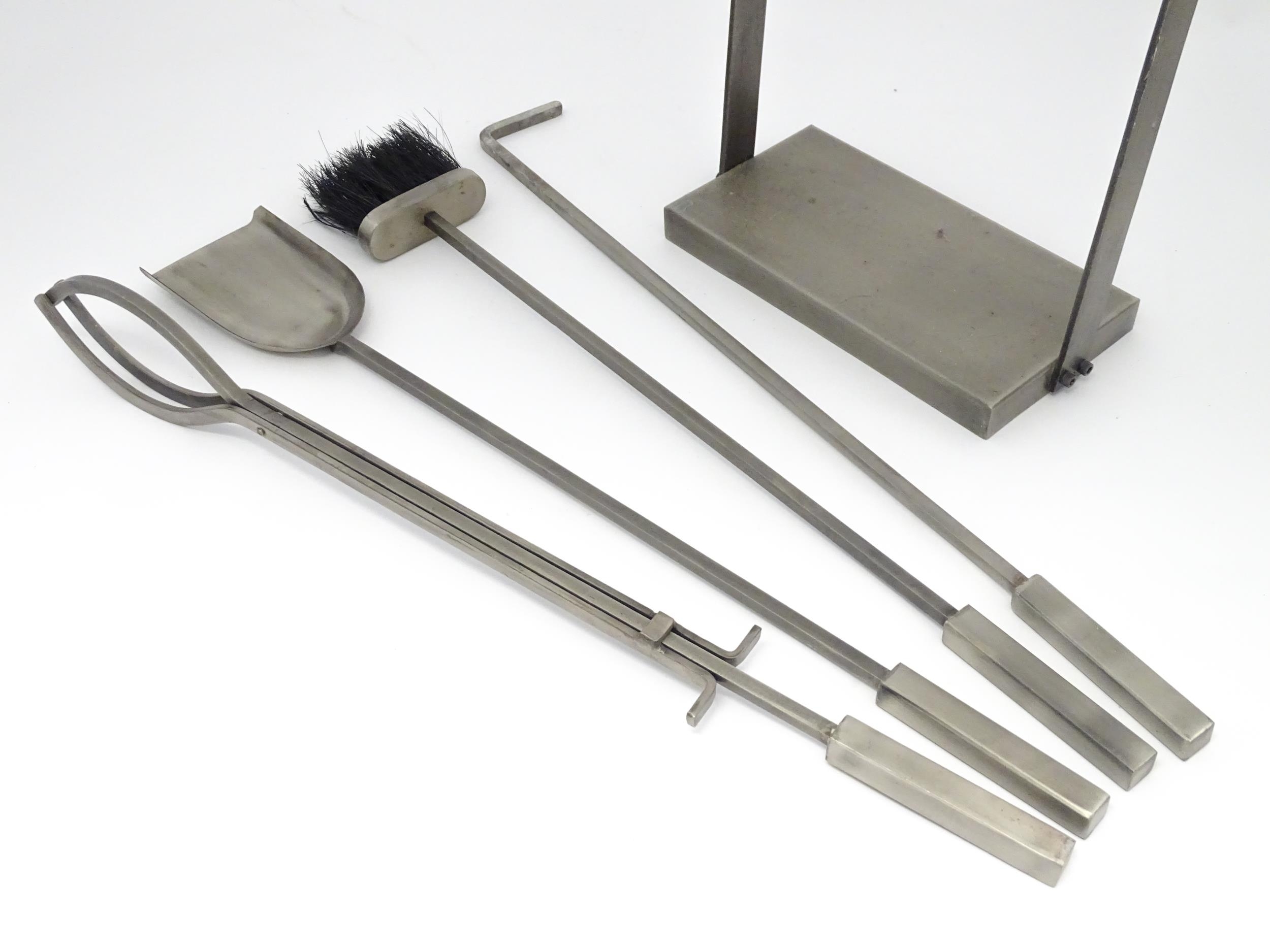 A fireside companion set comprising poker, tongs, brush and shovel. Approx. 31 1/4" high overall - Image 6 of 10