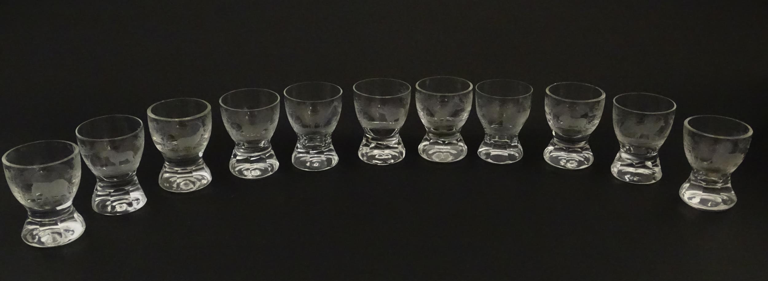 Rowland Ward sherry / liquor glasses with engraved Safari animal detail. Unsigned. Largest approx. - Image 19 of 26