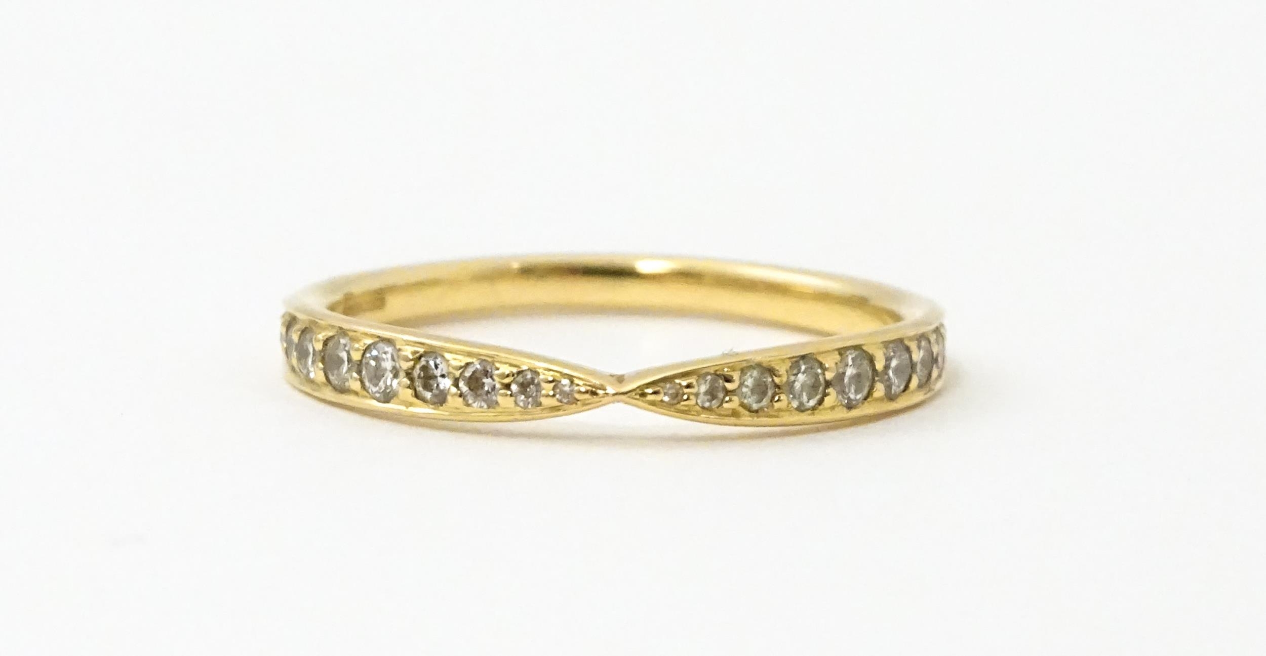 An 18ct gold Tiffany ring set with diamonds. Ring size approx M Please Note - we do not make - Image 3 of 8