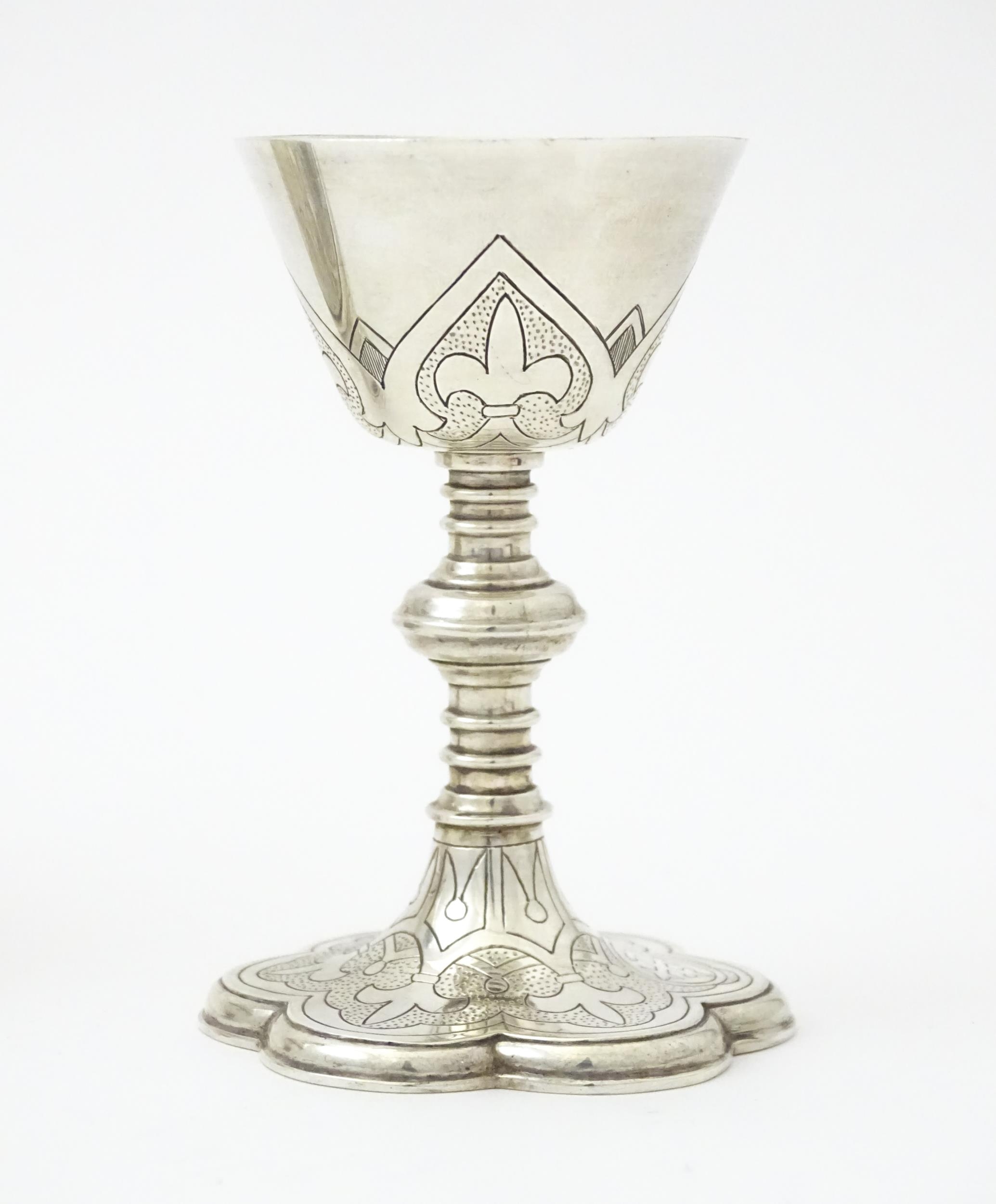 Ecclesiastical silver: A silver three piece travelling communion set comprising chalice, paten & - Image 10 of 17