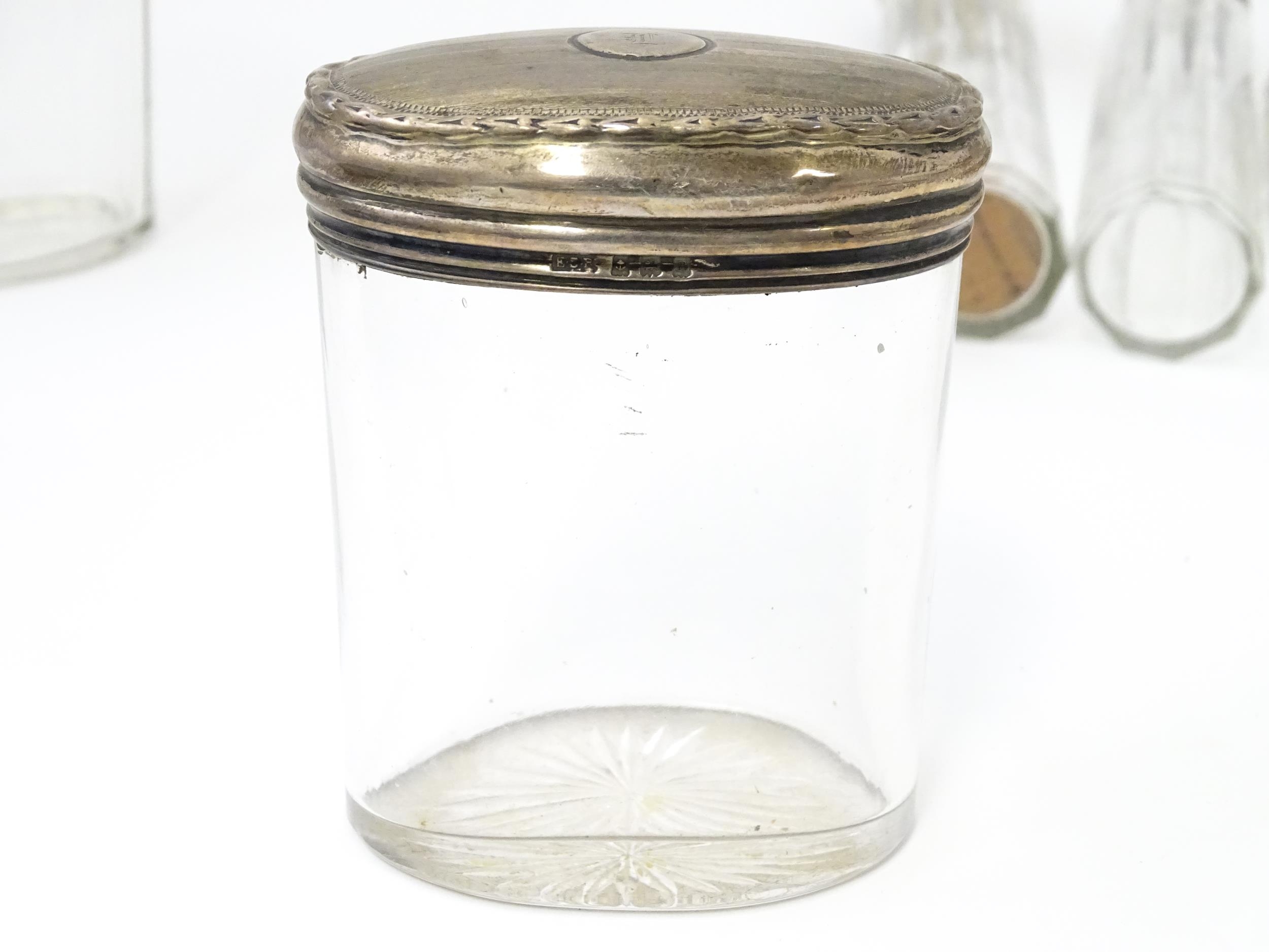 Seven assorted Victorian and later glass and silver topped dressing table pots / jars, to include an - Image 16 of 23