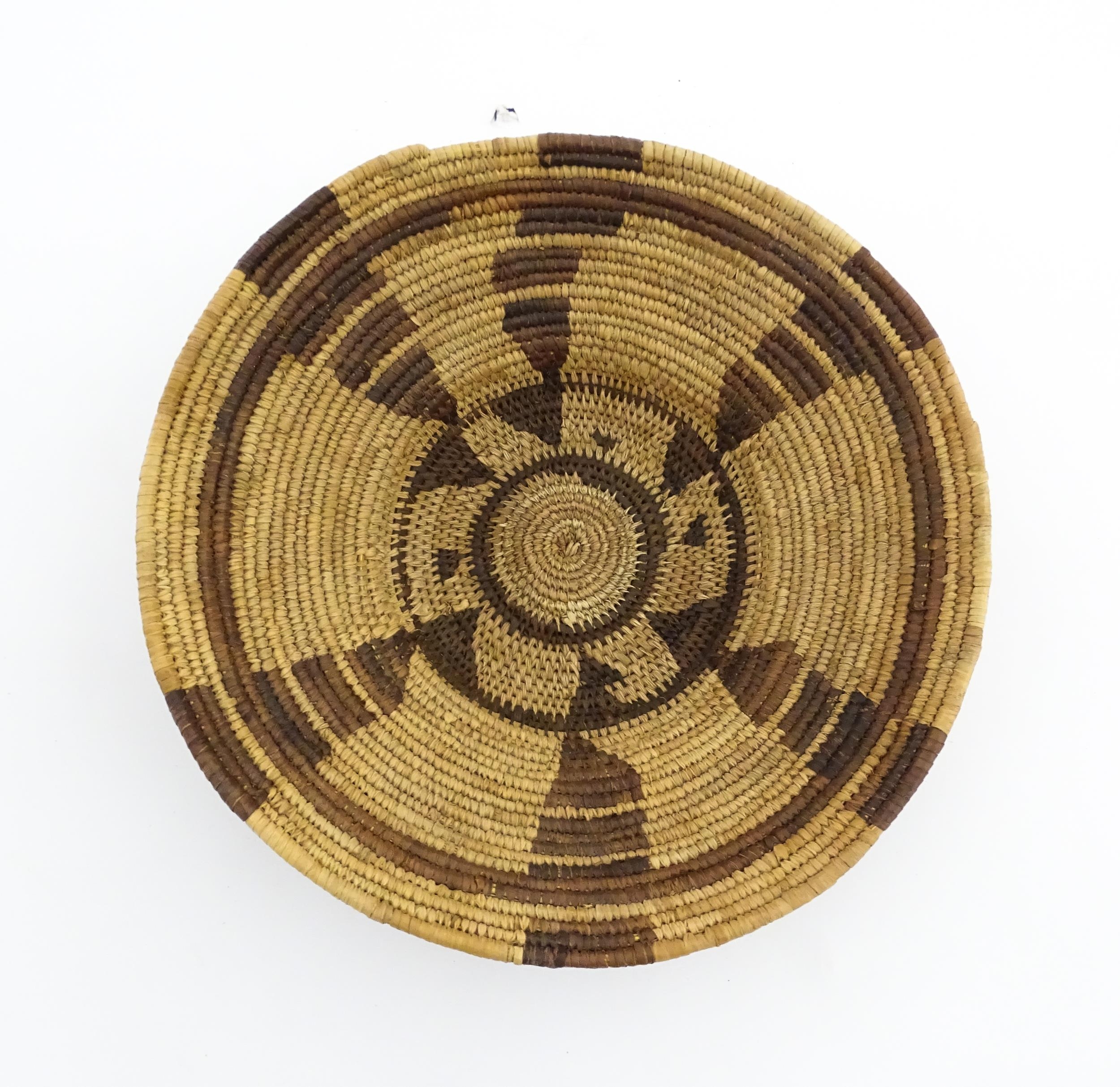 Ethnographic / Native / Tribal: A woven basket bowl with geometric banded detail, possibly Native - Image 9 of 11