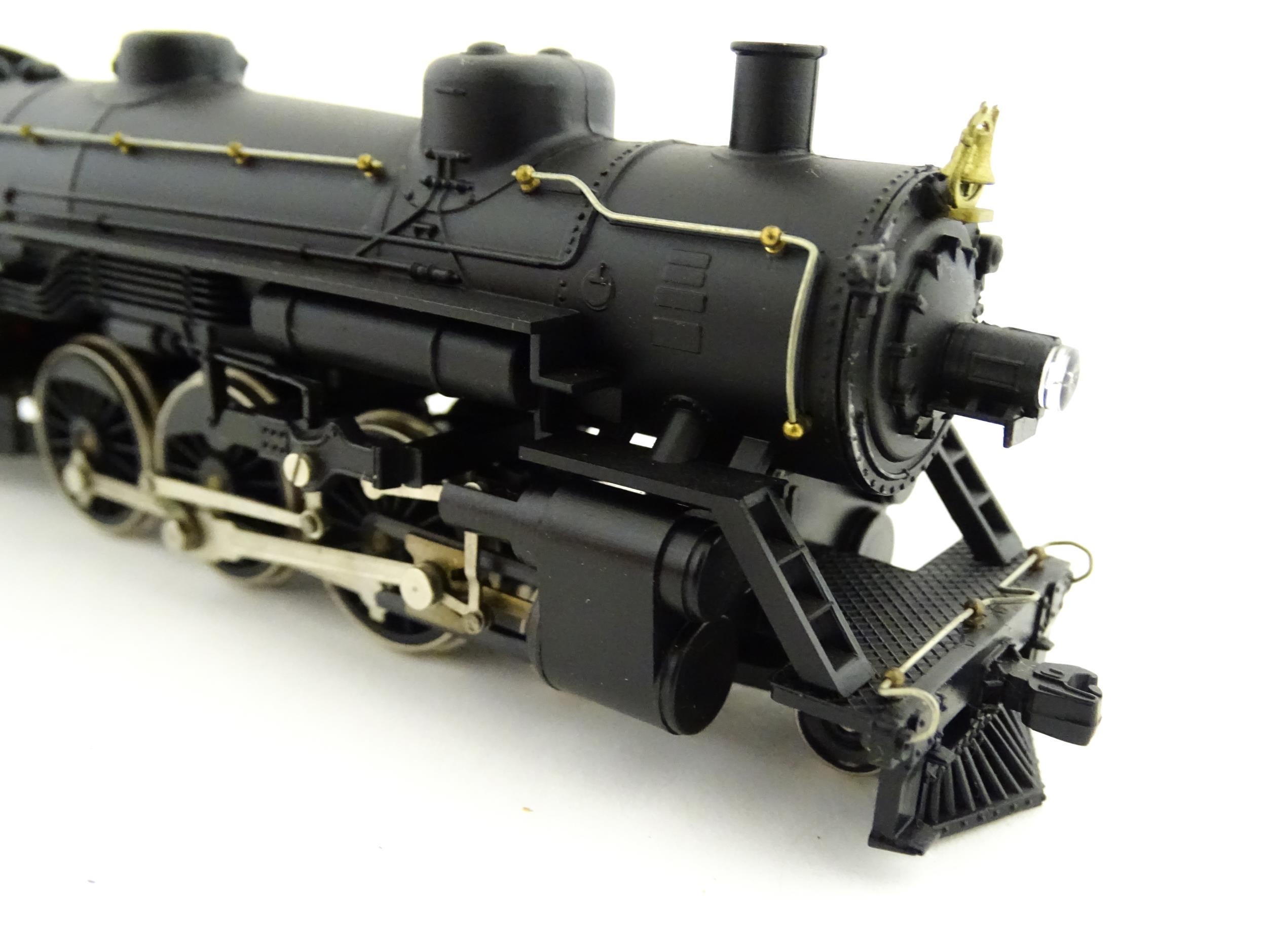 Toys - Model Train / Railway Interest : Nine scale model HO gauge train carriages to include - Image 8 of 21