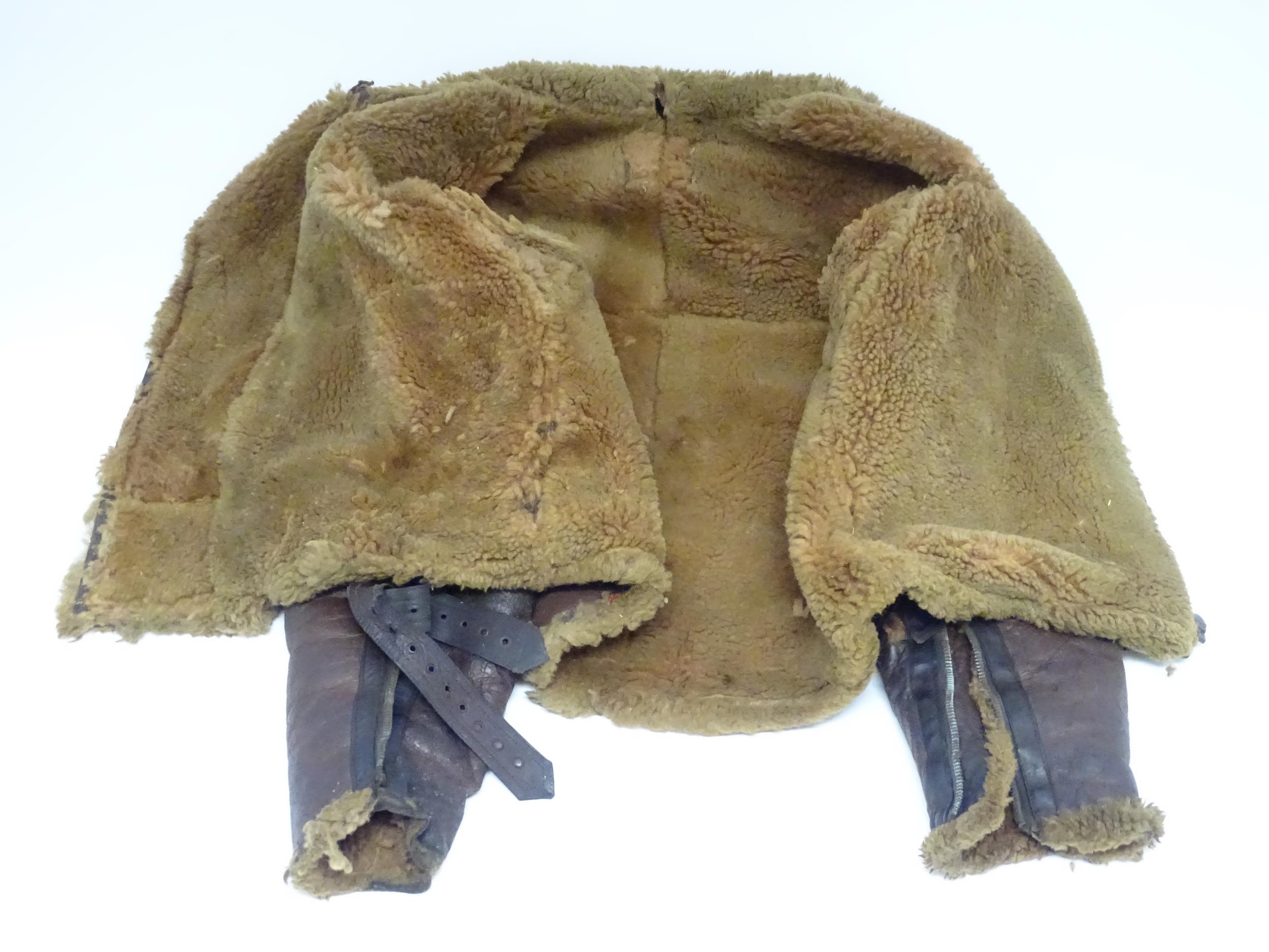Militaria , WWII / World War 2 / WW2 / Second World War : a c1940s sheepskin-lined brown leather - Image 6 of 9