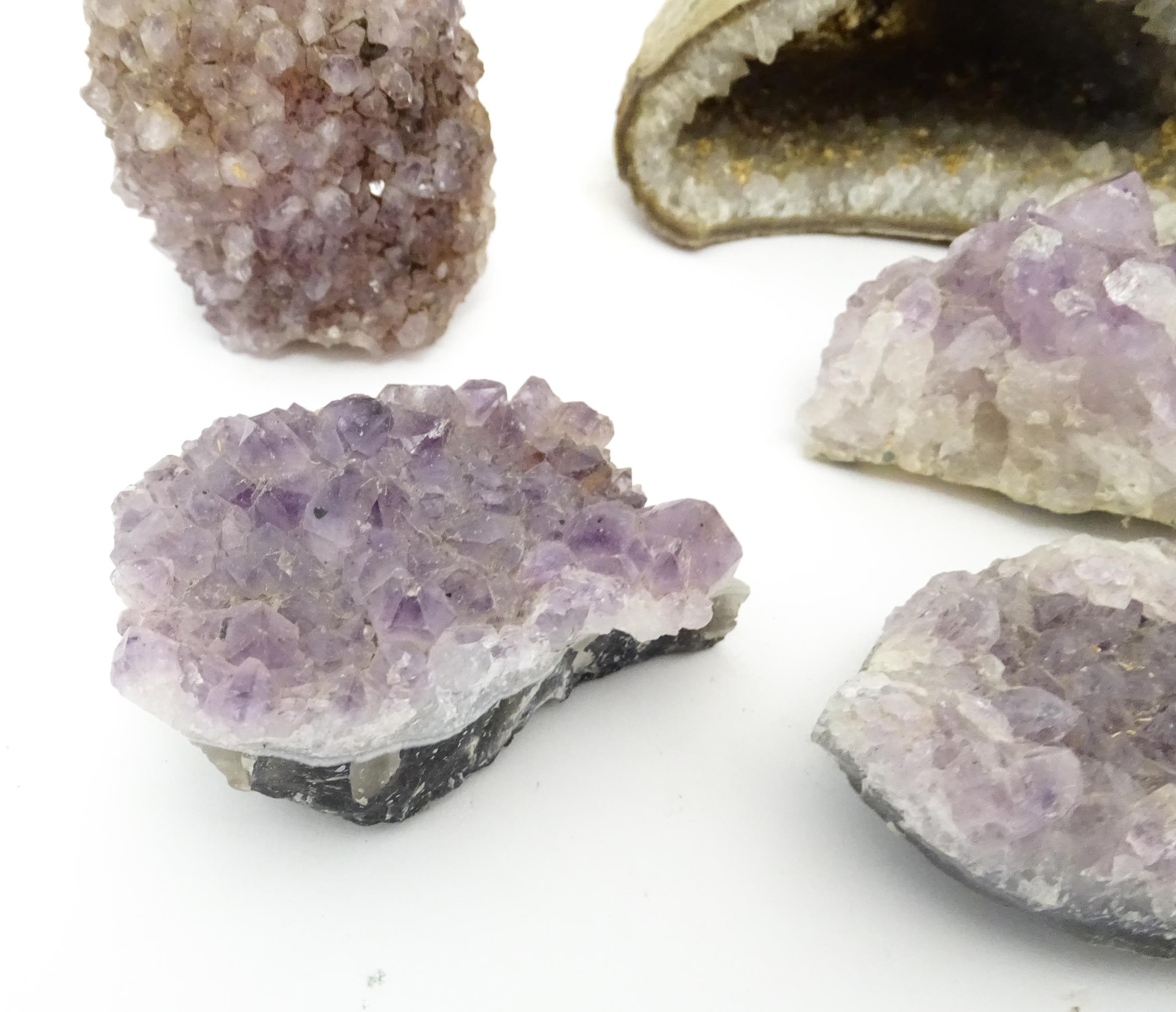 Natural History / Geology Interest: A quantity of amethyst hardstone specimens / geodes. Largest - Image 4 of 12