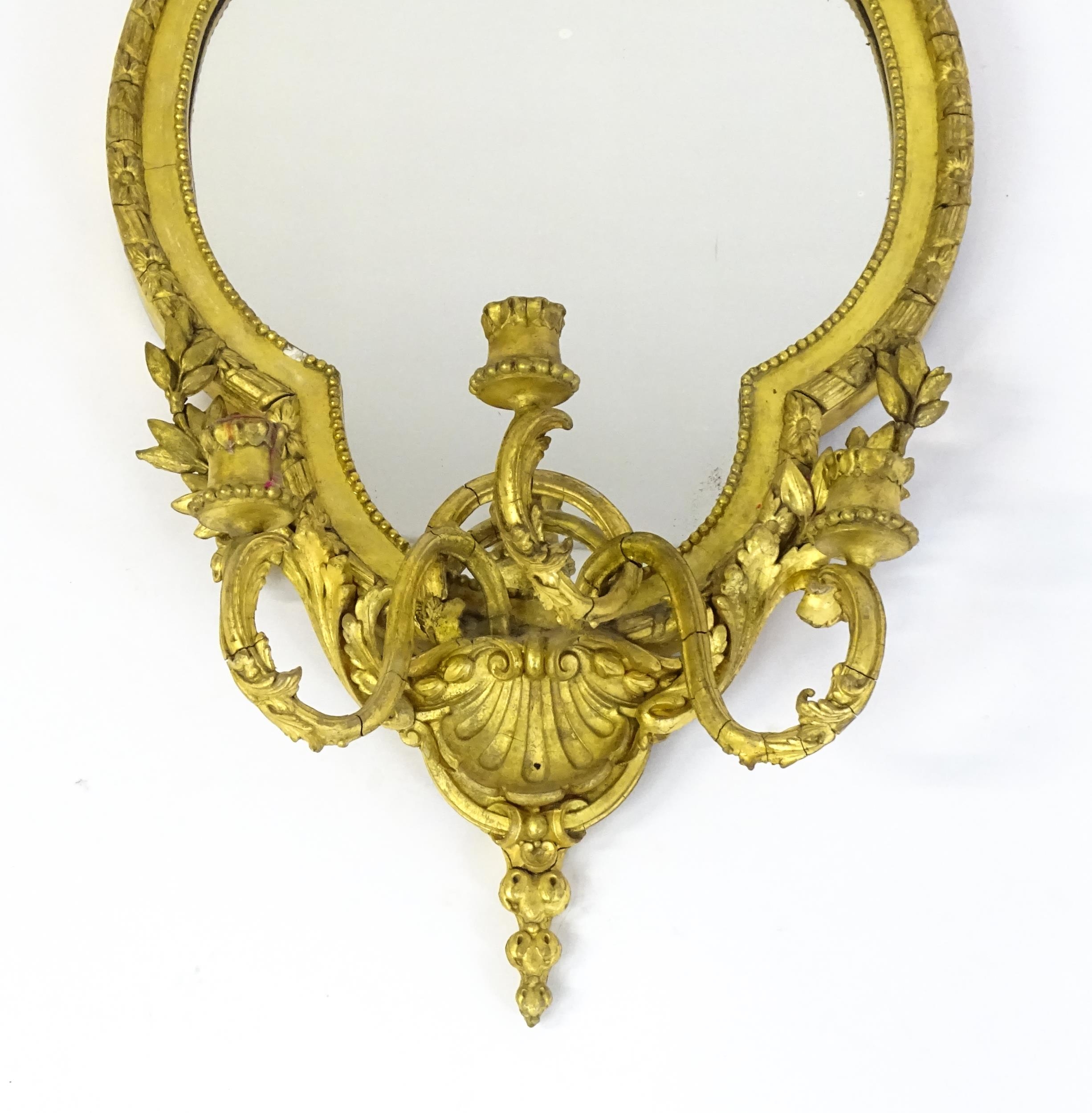 A pair of 19thC giltwood and gesso girandoles with shell motifs, lattice pattern mouldings, fluted - Image 8 of 19