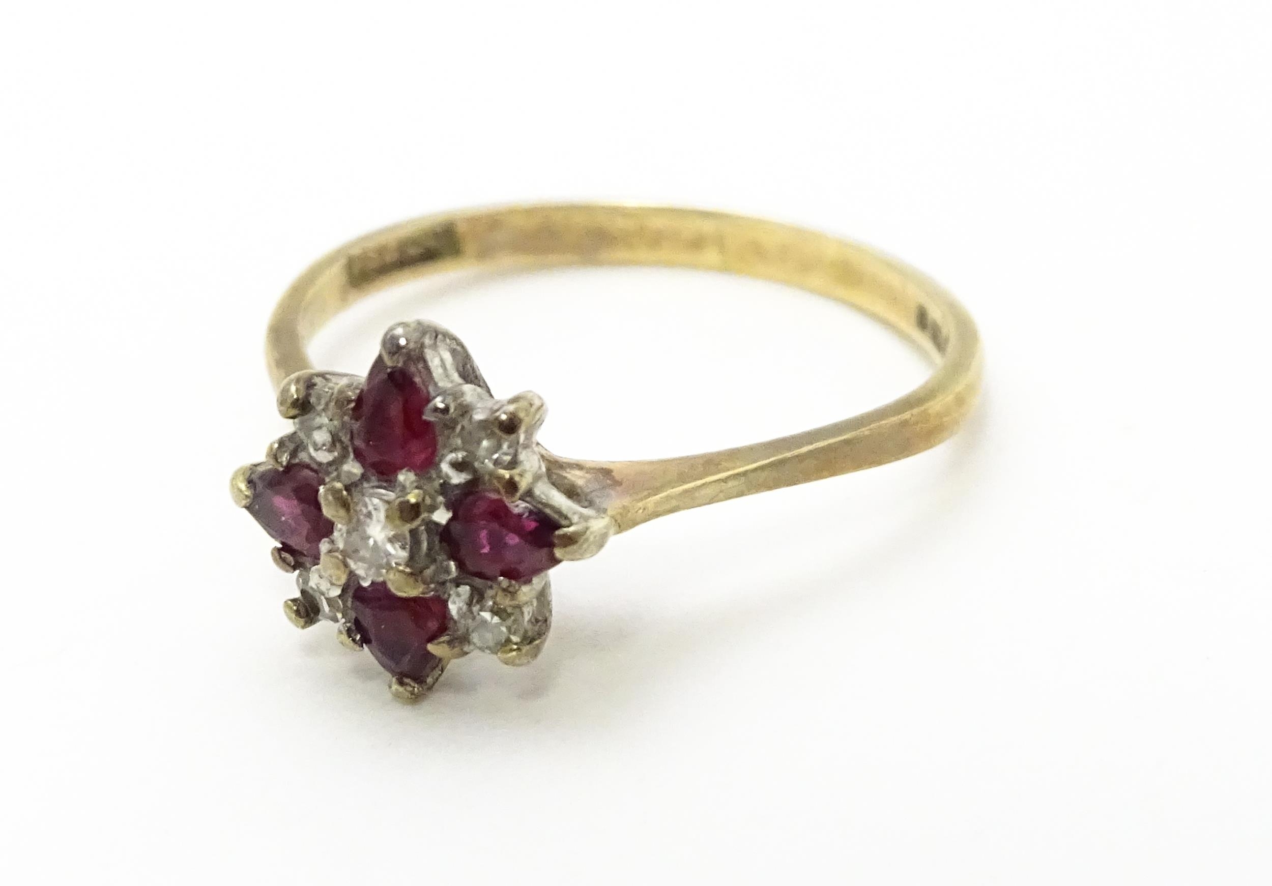 A 9ct gold ring set with diamonds and red stones. Ring size approx. M 1/2 Please Note - we do not - Image 3 of 7
