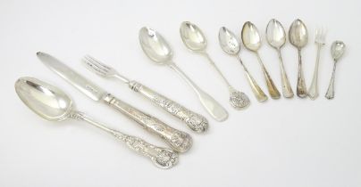 Assorted silver flatware / cutlery to include a Geo III teaspoon, Victorian Kings pattern dessert