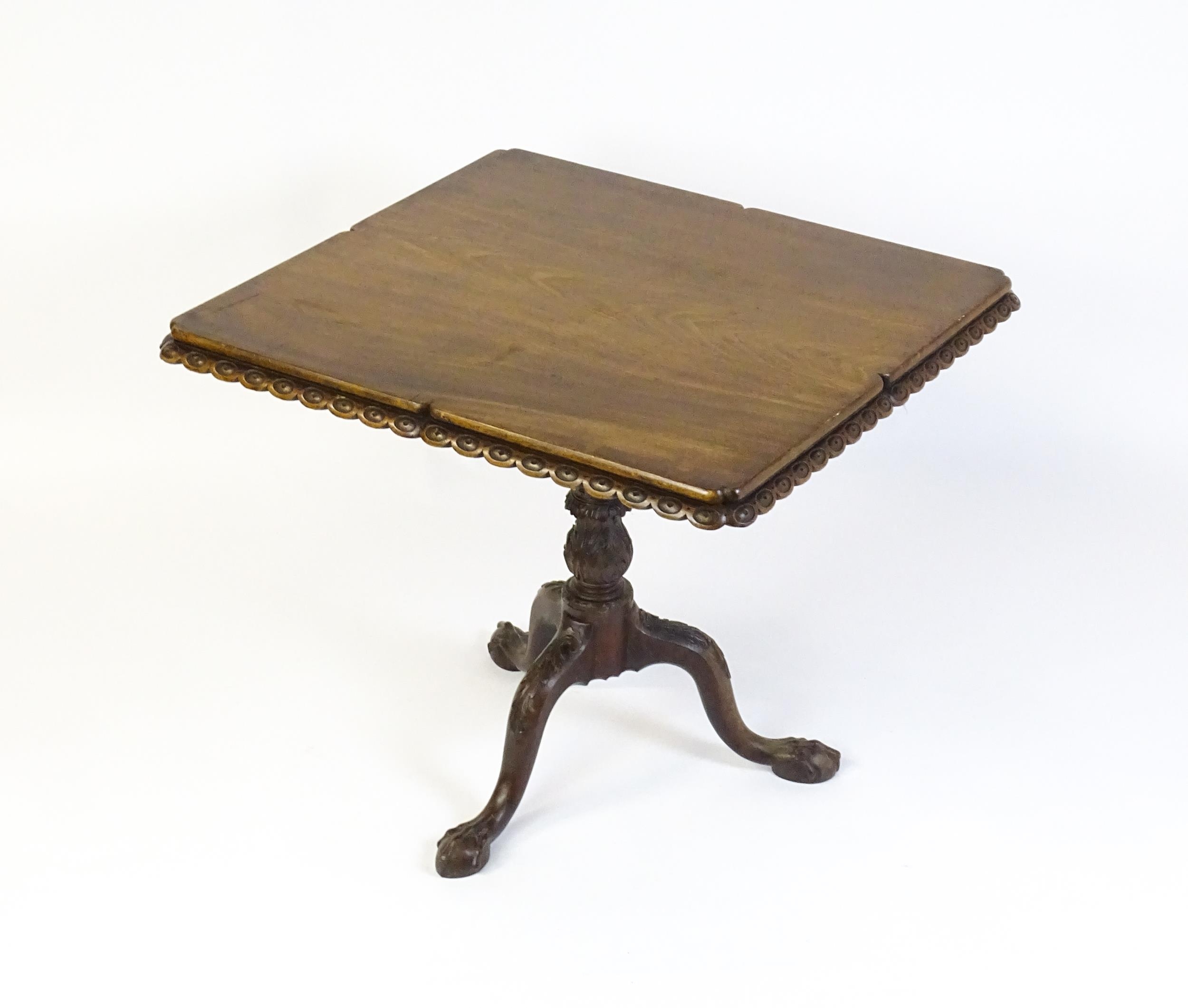 A mid / late 18thC mahogany tilt top table with an unusual moulded surround, re-entrant corners - Image 12 of 15