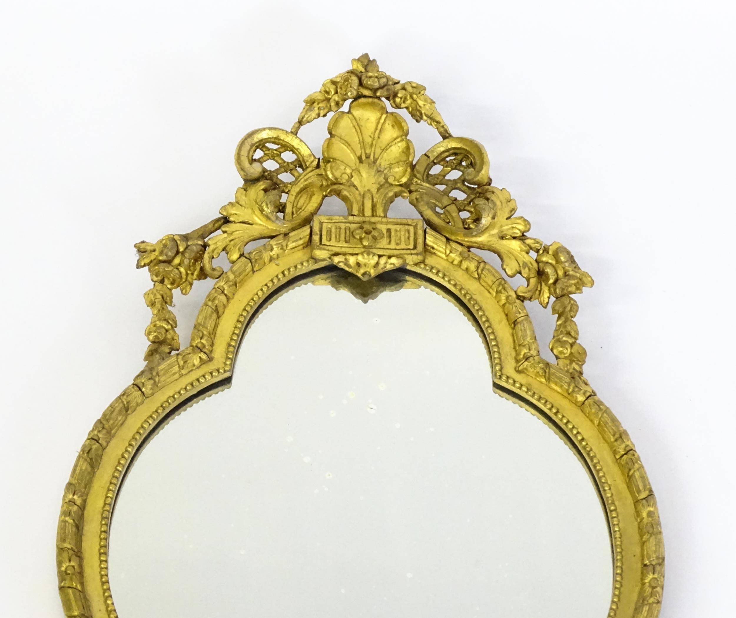 A pair of 19thC giltwood and gesso girandoles with shell motifs, lattice pattern mouldings, fluted - Image 15 of 19