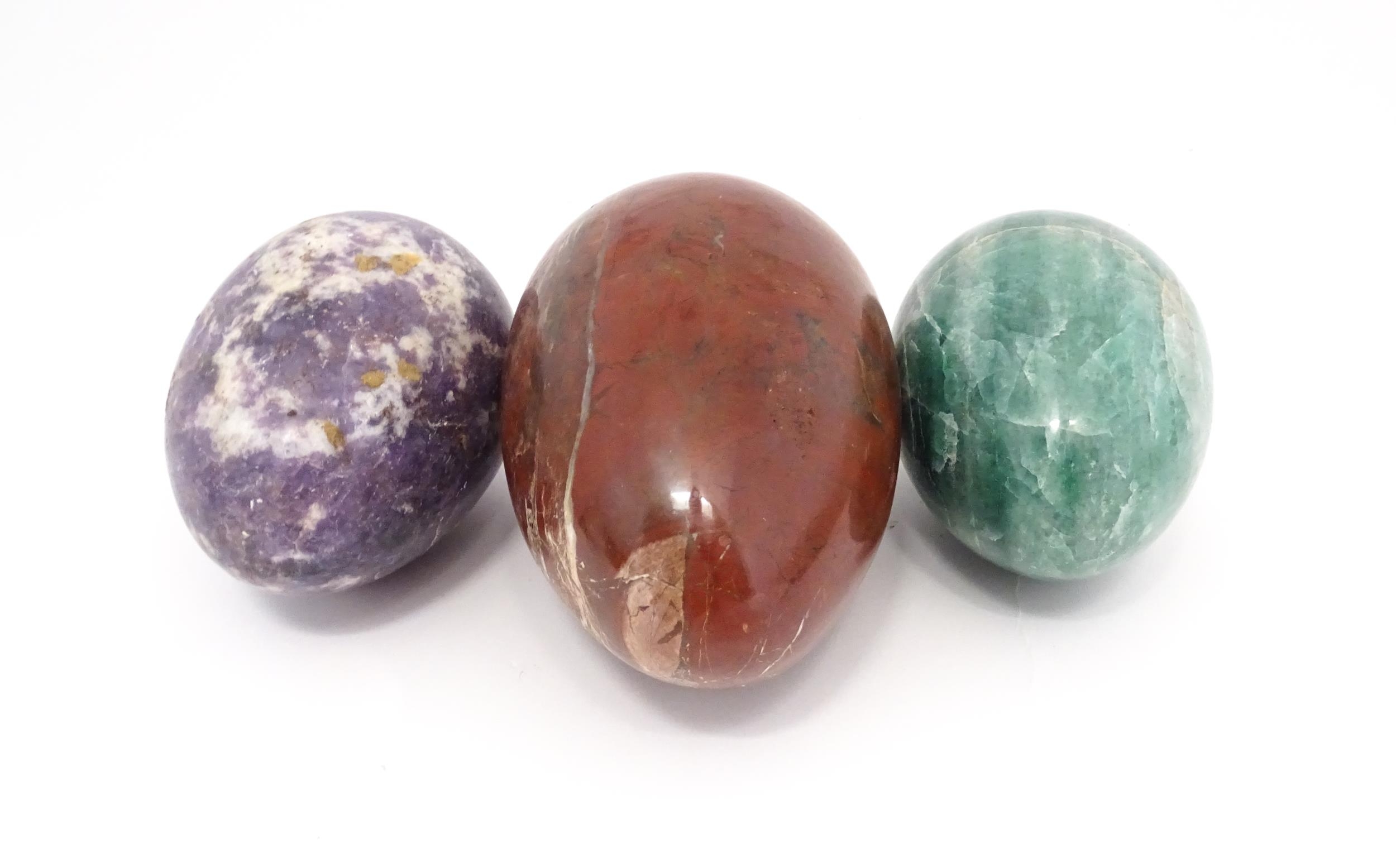 Natural History / Geology Interest: Three polished hardstone specimen eggs to include red jasper, - Image 8 of 9