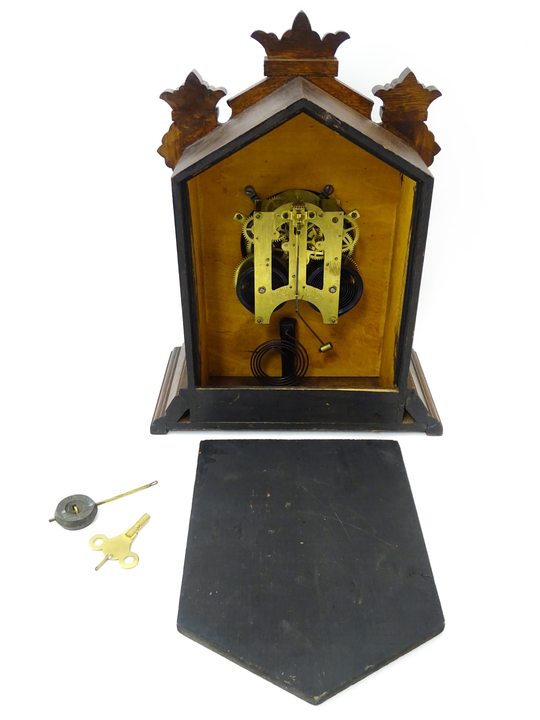 A Late 19thC / Early 20thC American oak cased mantle clock by the Ansonia Clock Company - New - Image 9 of 12
