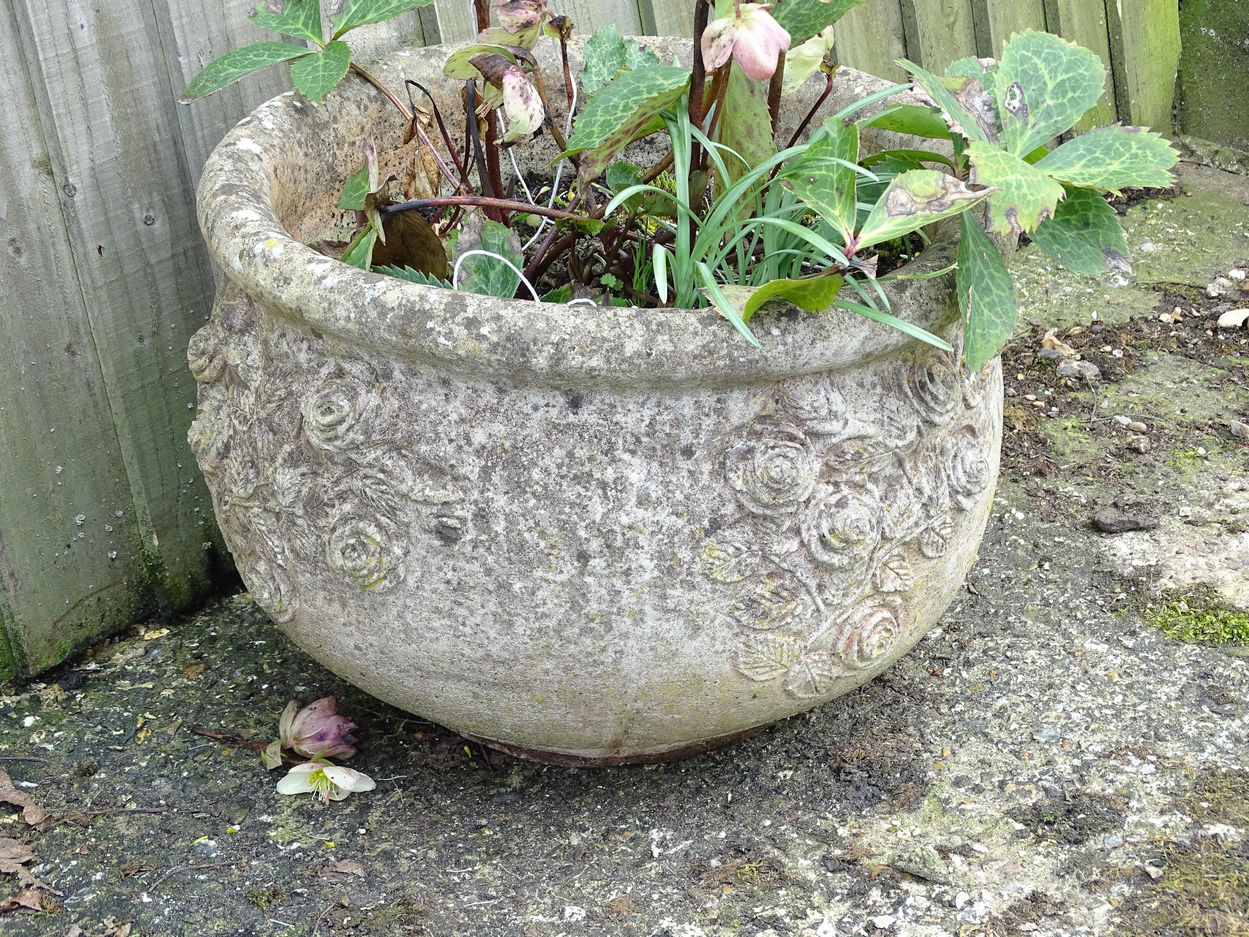Garden & Architectural : a reconstituted stone planter, approx 13" tall, 18" in diameter Please Note - Image 3 of 7