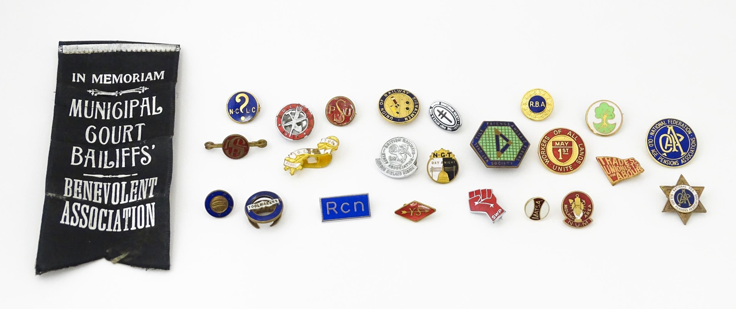 Trade Union Interest: a quantity of assorted badges, pins, etc. to include National Society of Tile, - Image 3 of 10